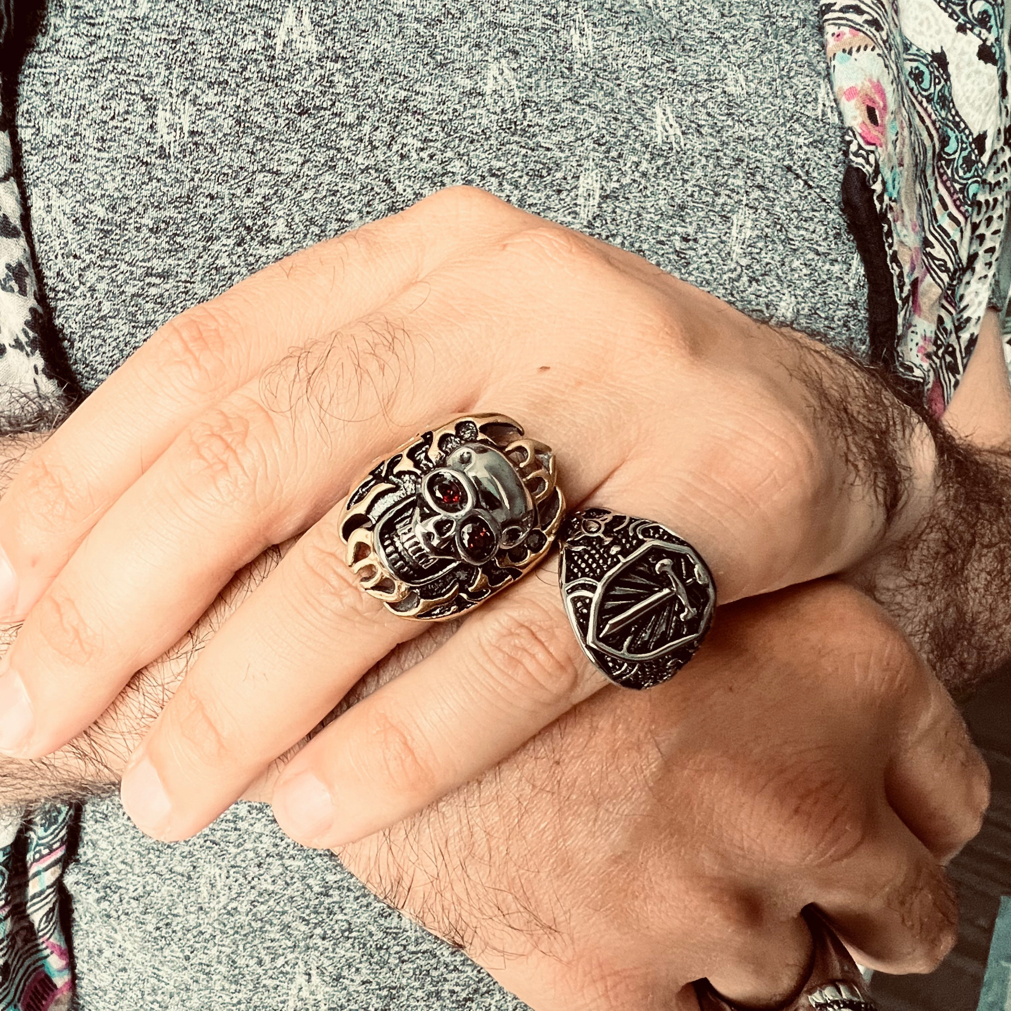 Stainless Steel Red CZ Eyed Flaming Skull With 18K Gold PVD Coated Accents Ring / SCR0250、mySite、dreamappss