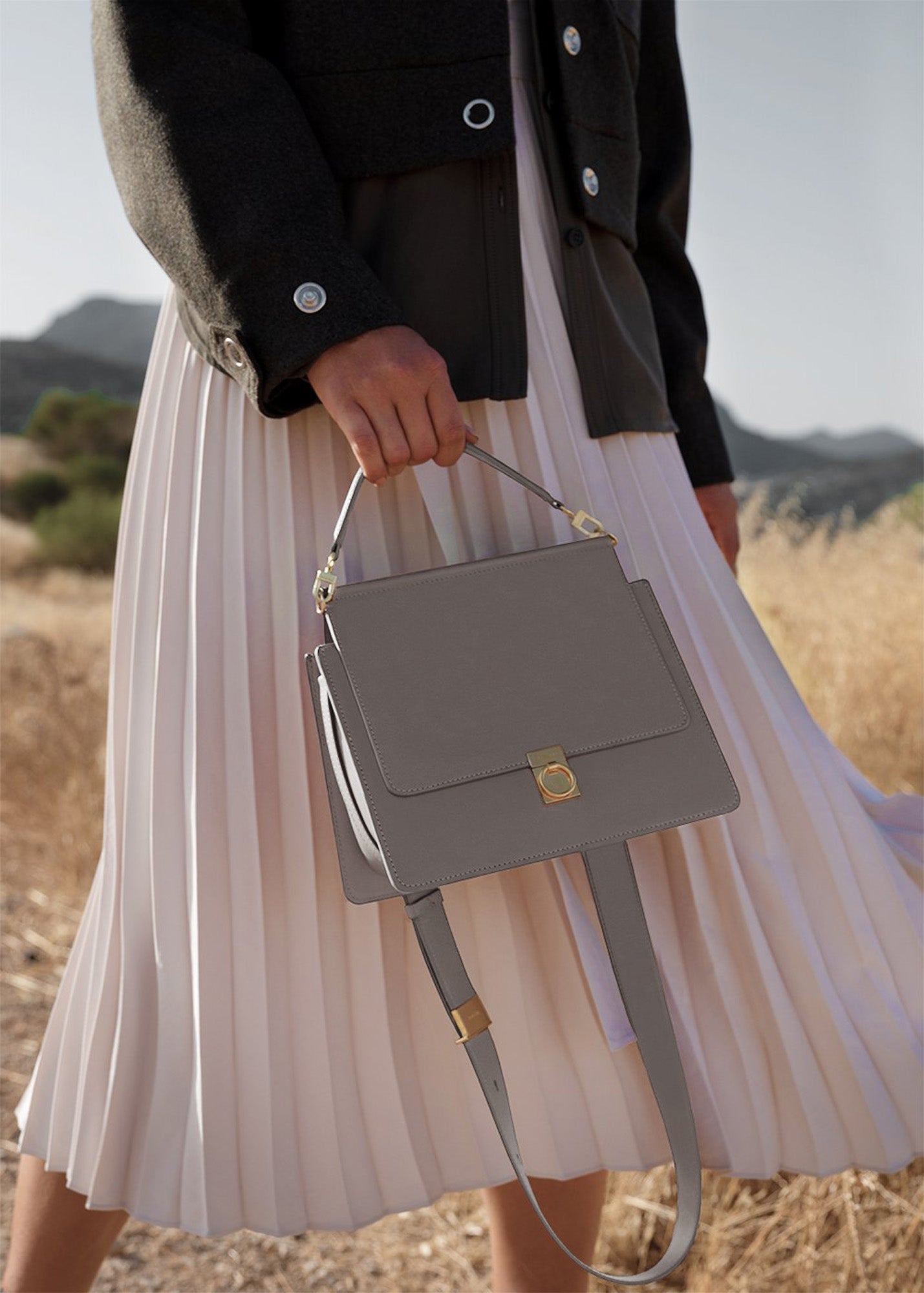 Num茅ro Sept - Gris Lisse、mySite、camillekostekn