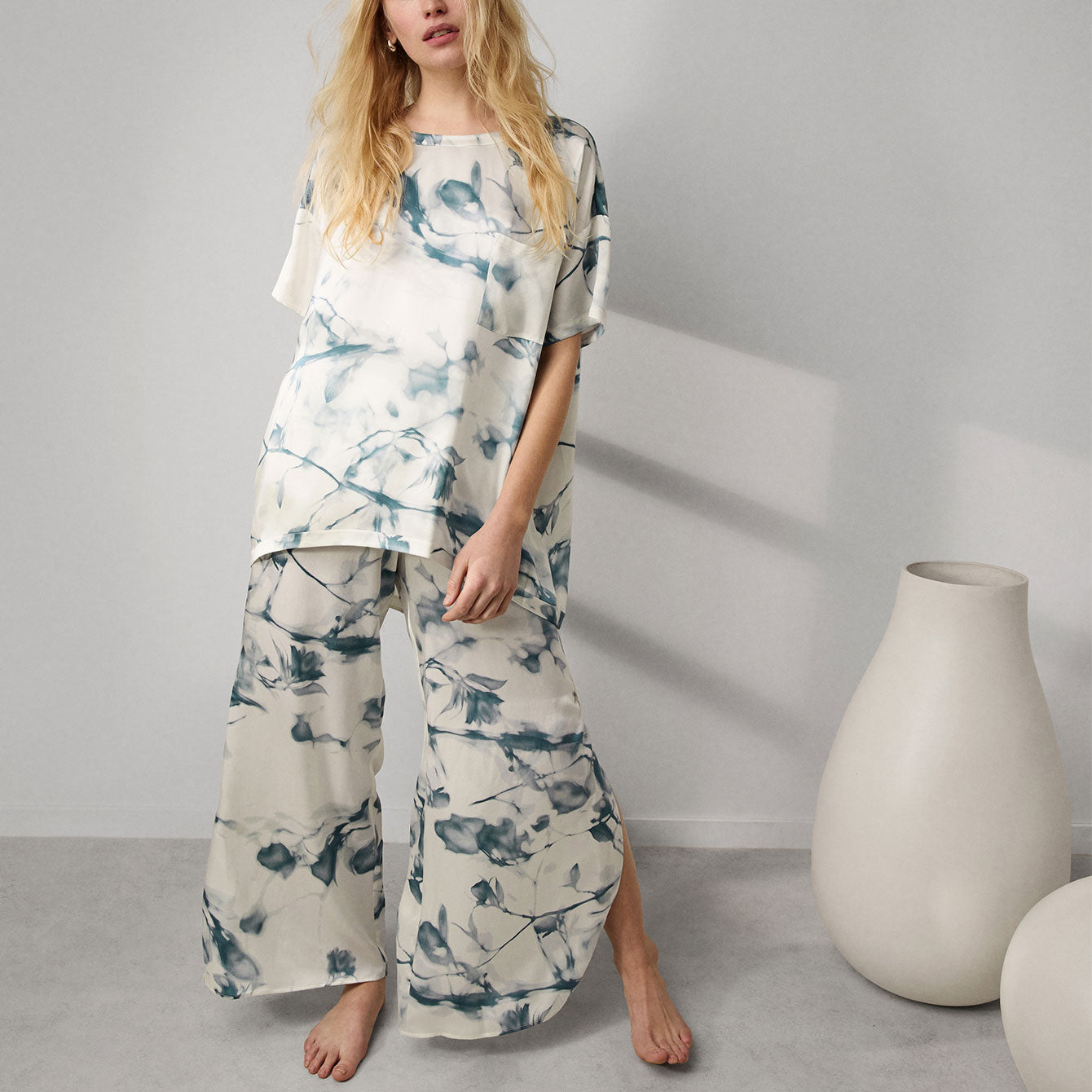Lunya x Grace Dines Washable Silk Tee Pant Set、mySite、bengalsvssteelers