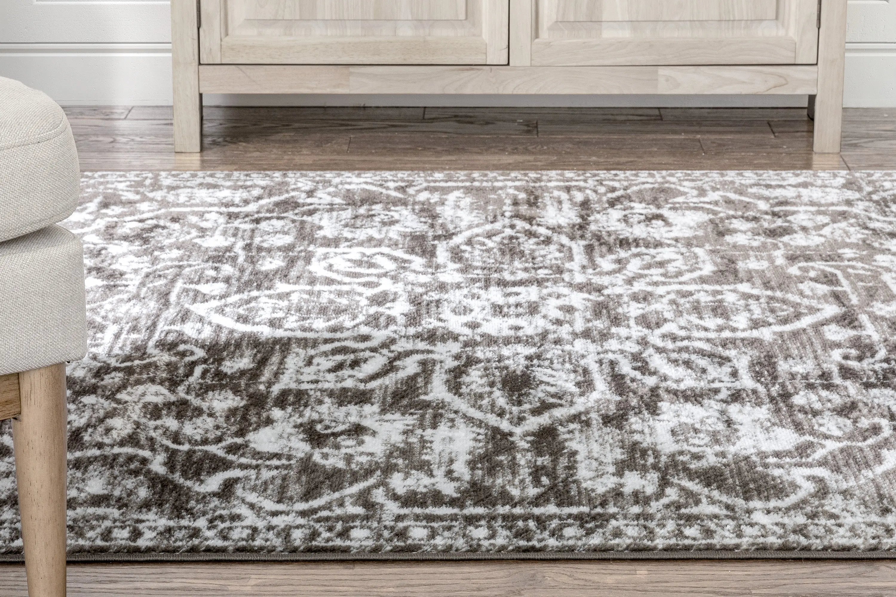 Disa Vintage Medallion Grey Soft Rug By Chill Rugs、mySite、gigharbornorthrealestate
