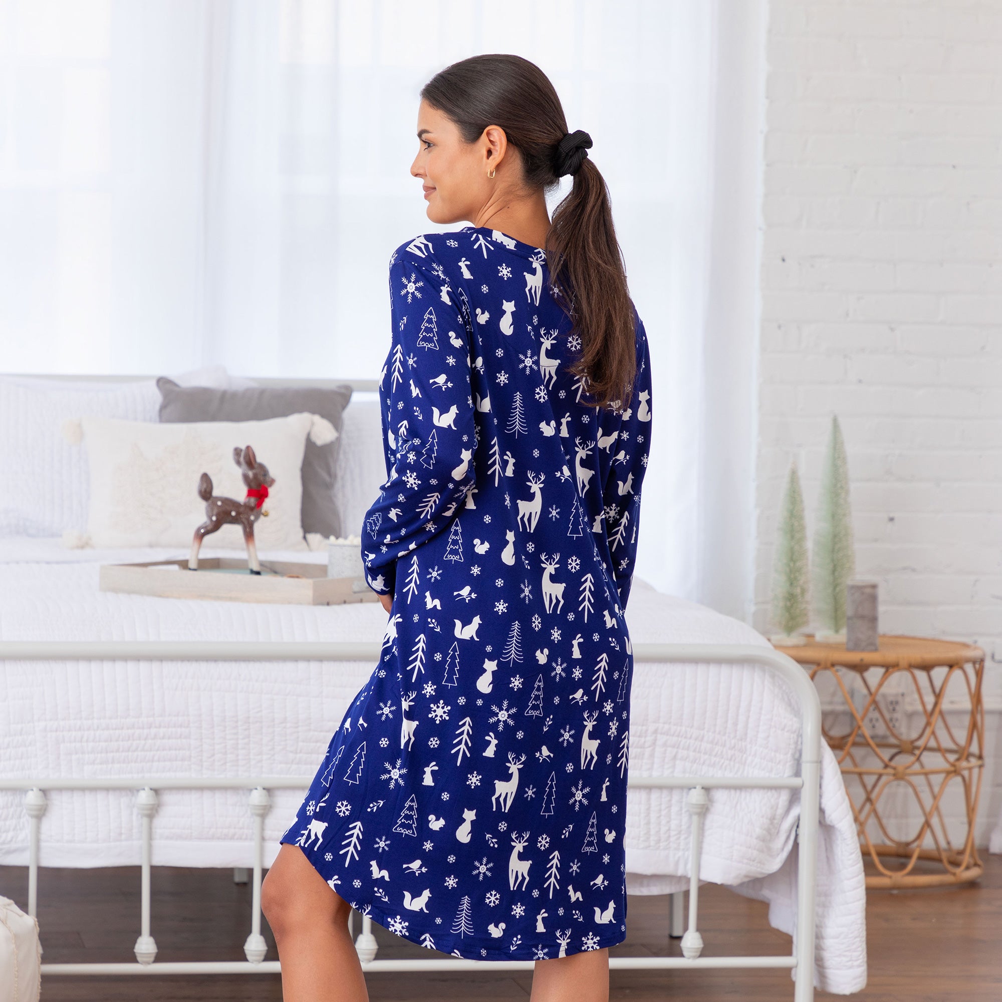 Snowy Winter Night Soft Touch Nightgown、mySite、camillekostekn