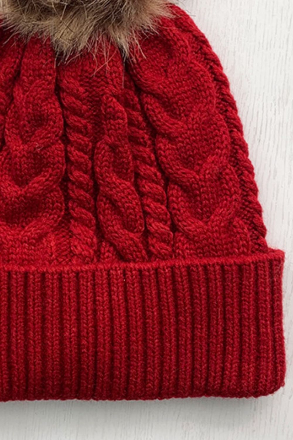  Cable-Knit Cuffed Hat with Pom-pom、mySite、justintrudeaud