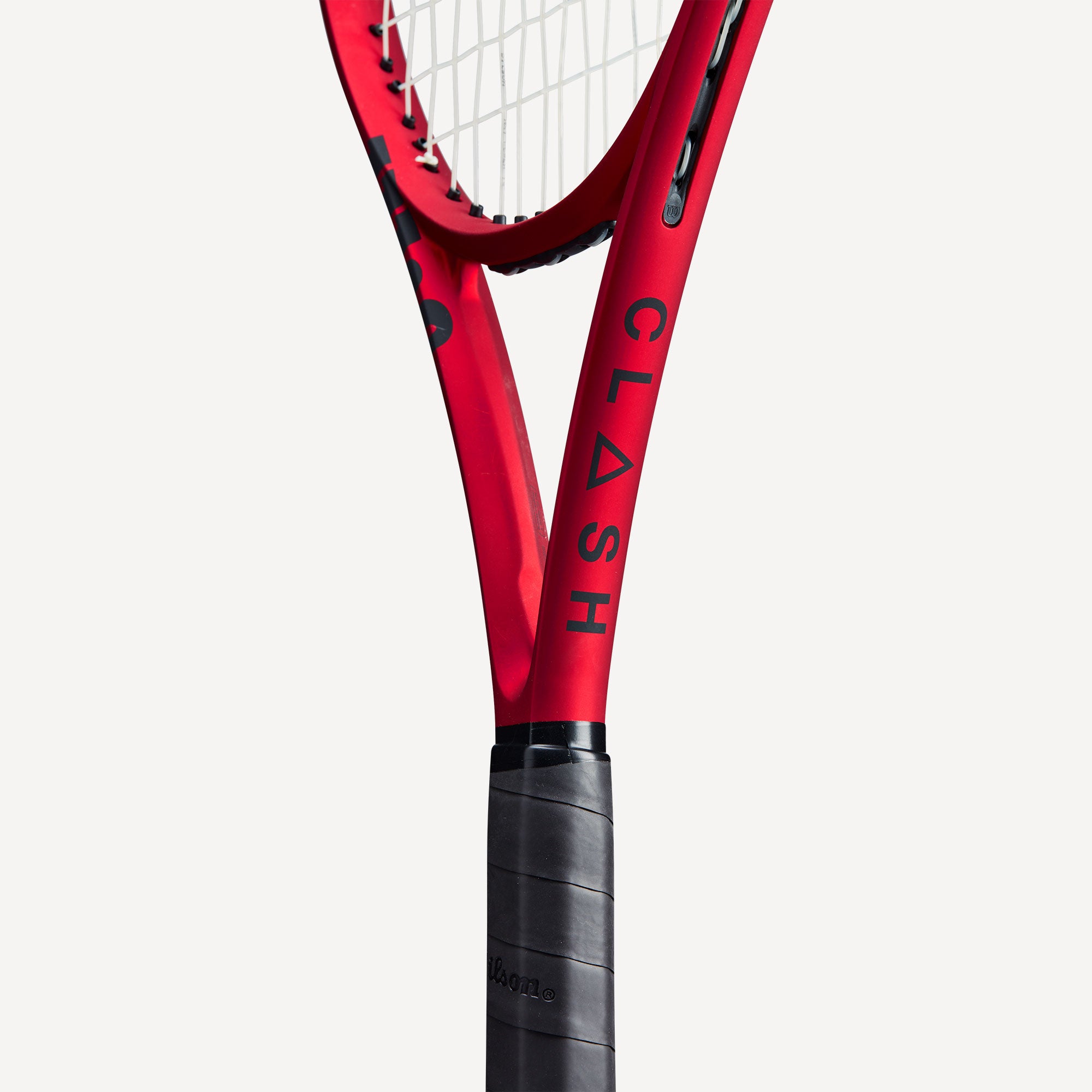Wilson Clash 100UL V2 Tennis Racket