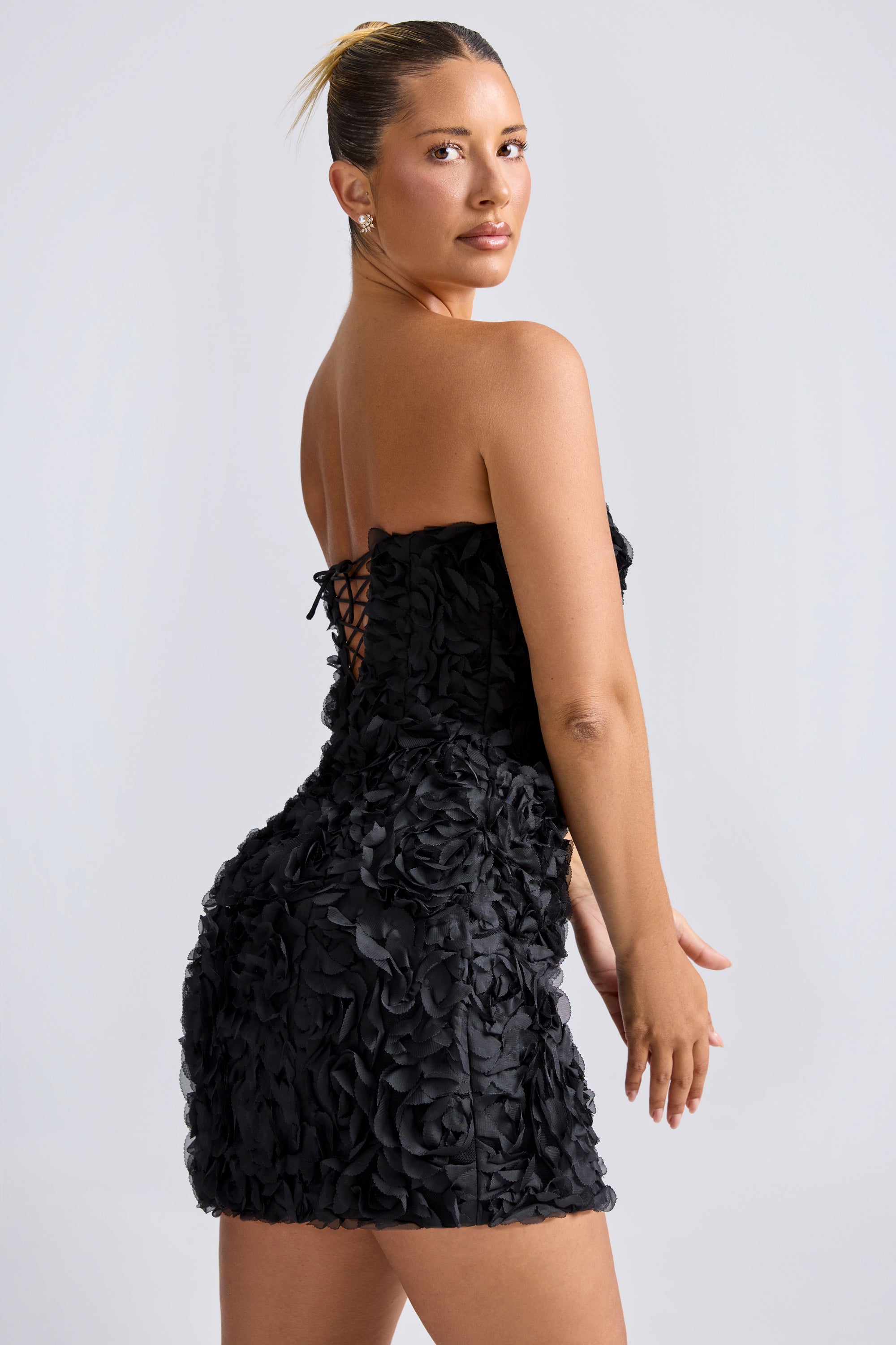 Floral-Appliqué Bandeau A-Line Mini Dress in Black、mySite、solidvoid