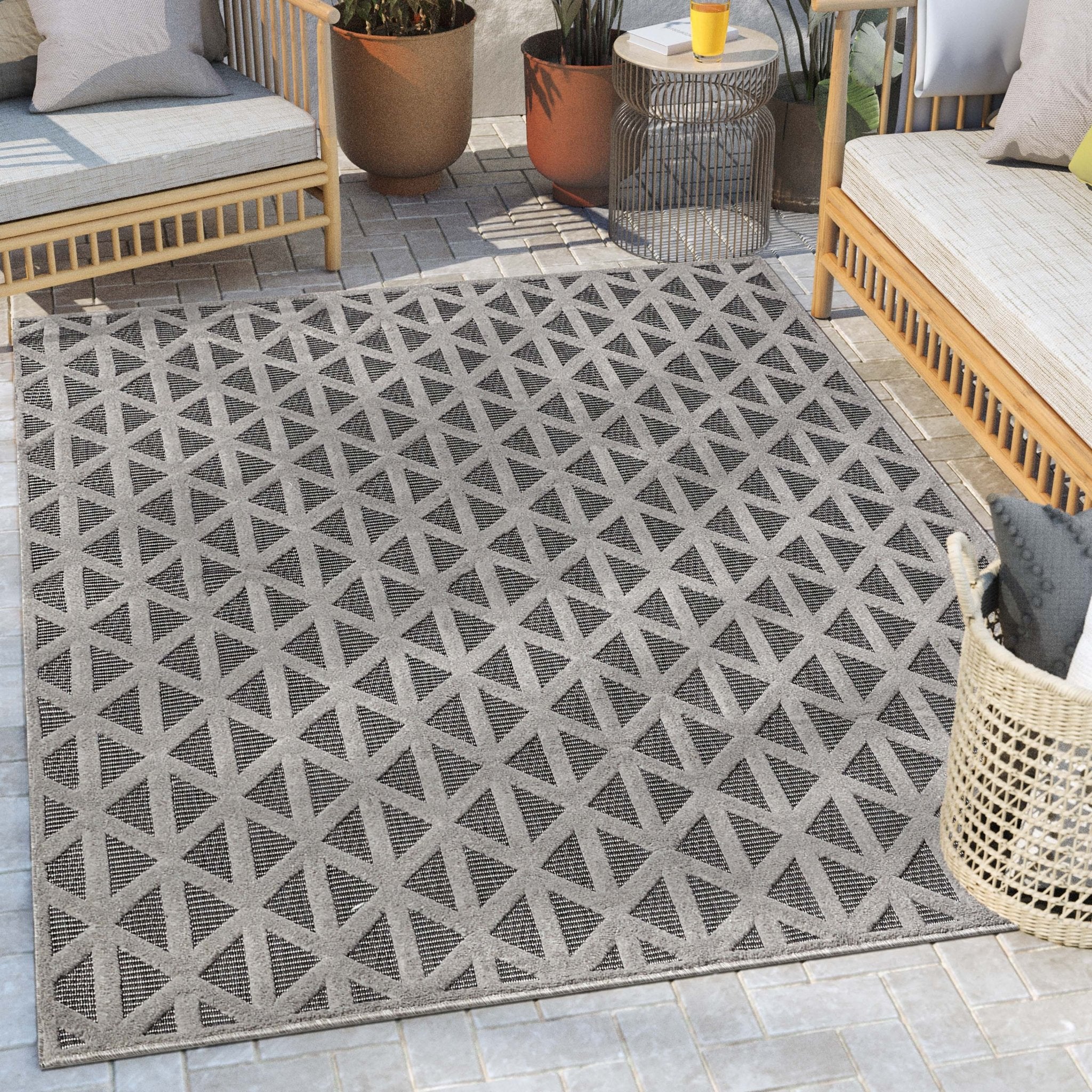 Ciel Modern Geometric Indoor/Outdoor Grey High-Low Rug、mySite、gigharbornorthrealestate