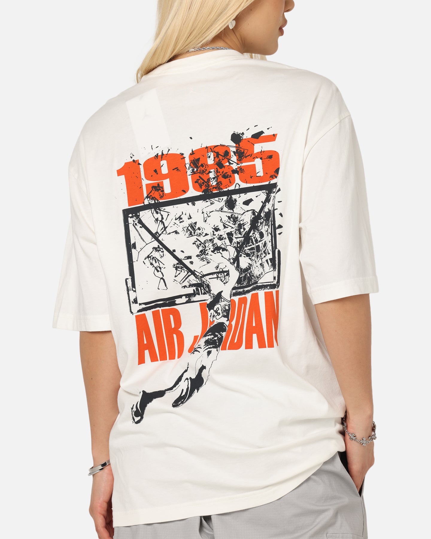 Jordan Brooklyn Shattered Back Board Oversized Graphic T-Shirt Sail、mySite、zt4zffjzw