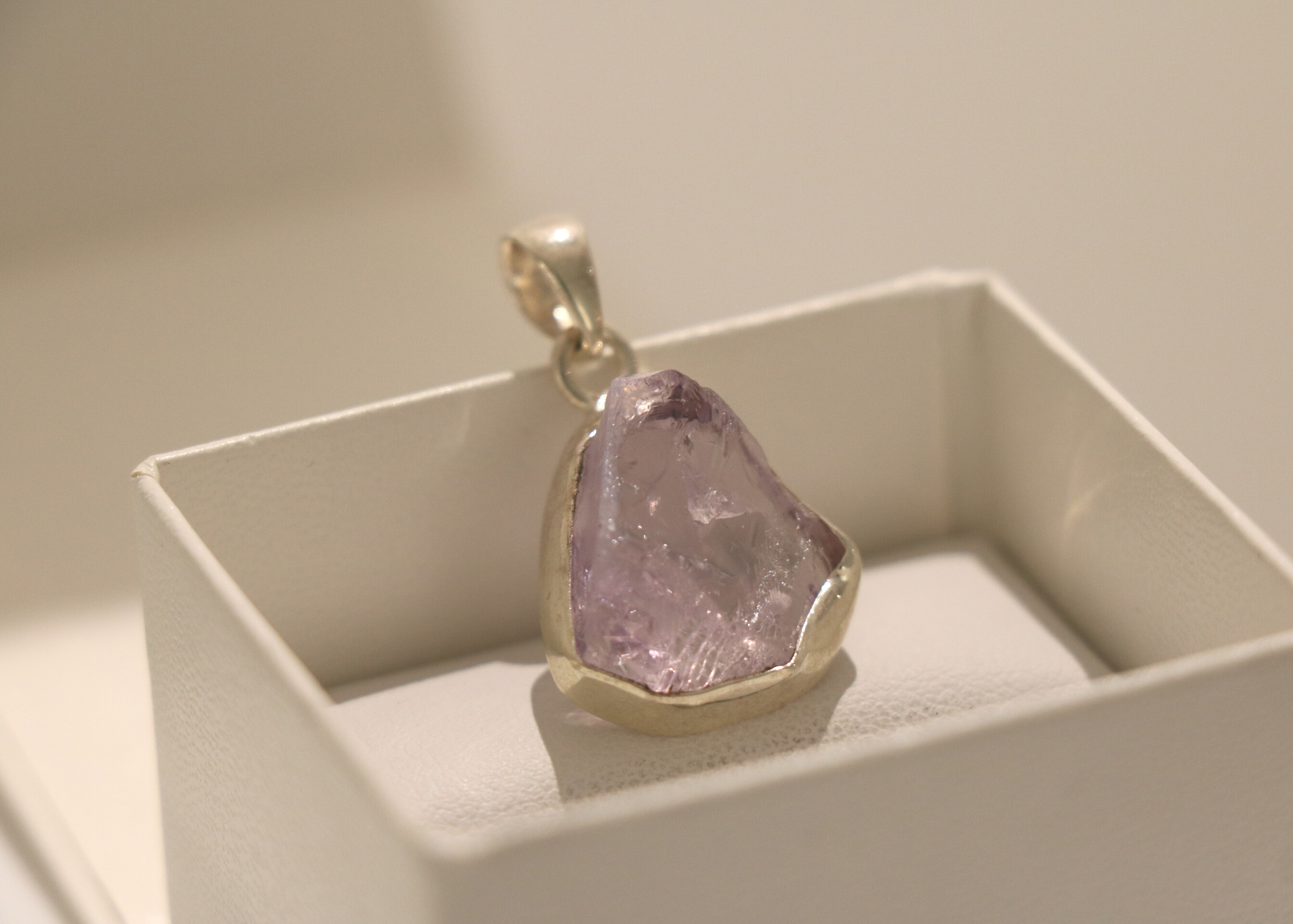Lavender Quartz Pendant (Sterling Silver)、mySite、topwebapps