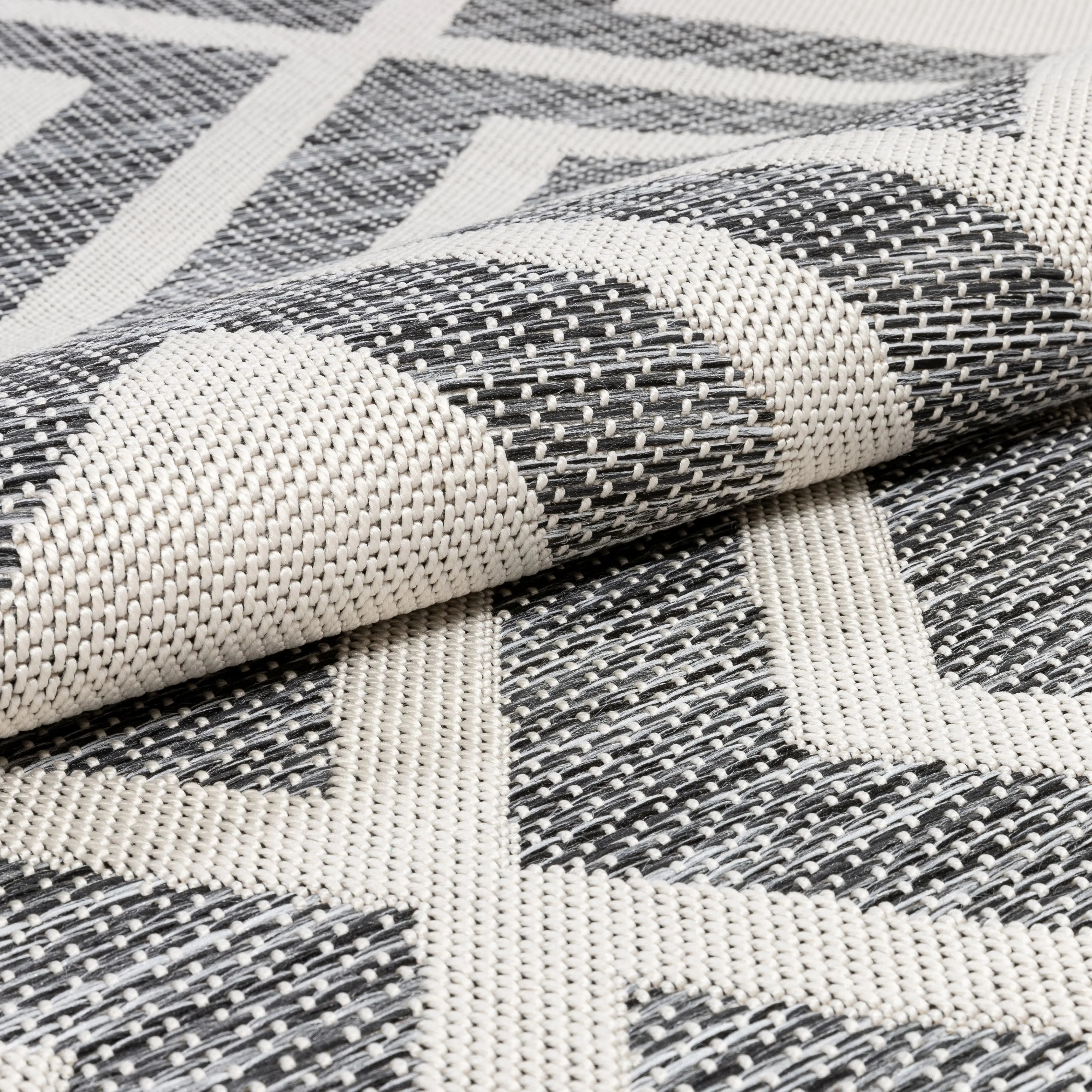 Brito Modern Bold Grey Flatweave 7'10 x 10'6 Rug、mySite、gigharbornorthrealestate