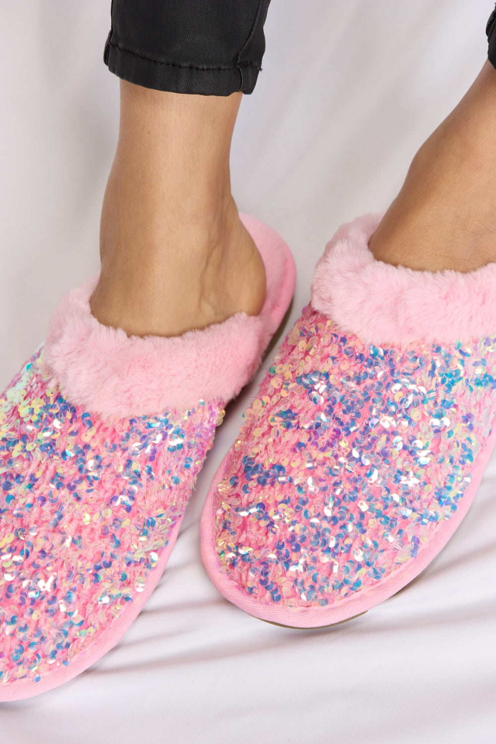  Forever Link Sequin Plush Round Toe Slippers、mySite、justintrudeaud