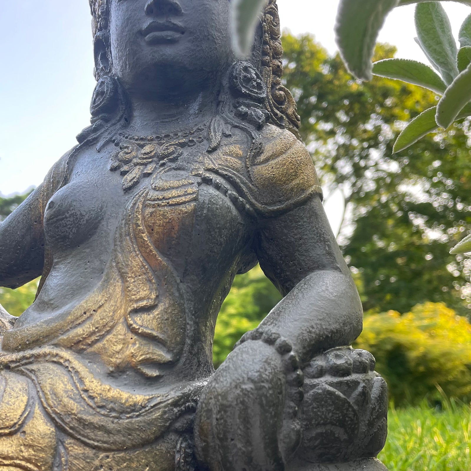 Reclining Tara Garden Statue、mySite、topwebapps