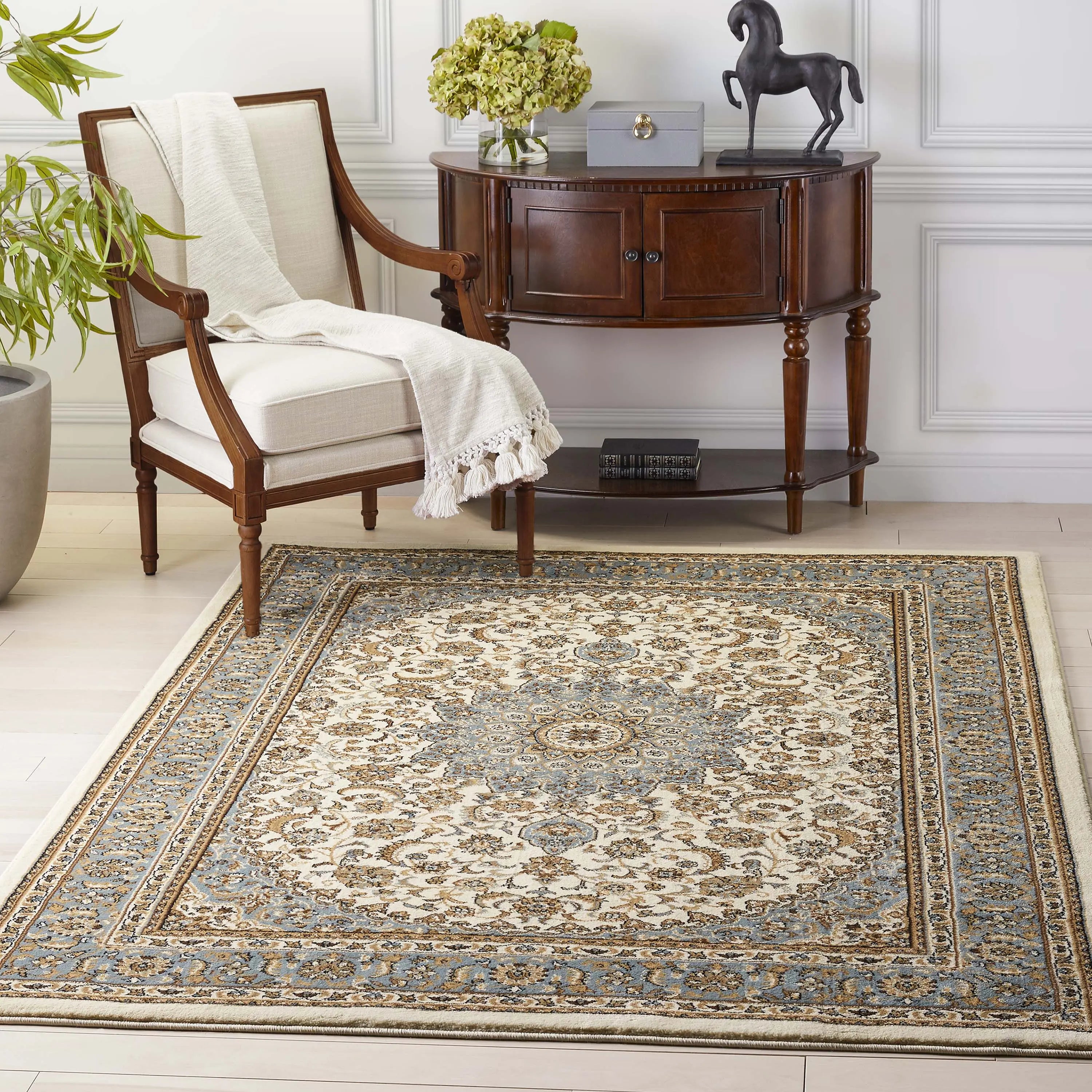 Aviva Ivory Traditional Rug、mySite、gigharbornorthrealestate