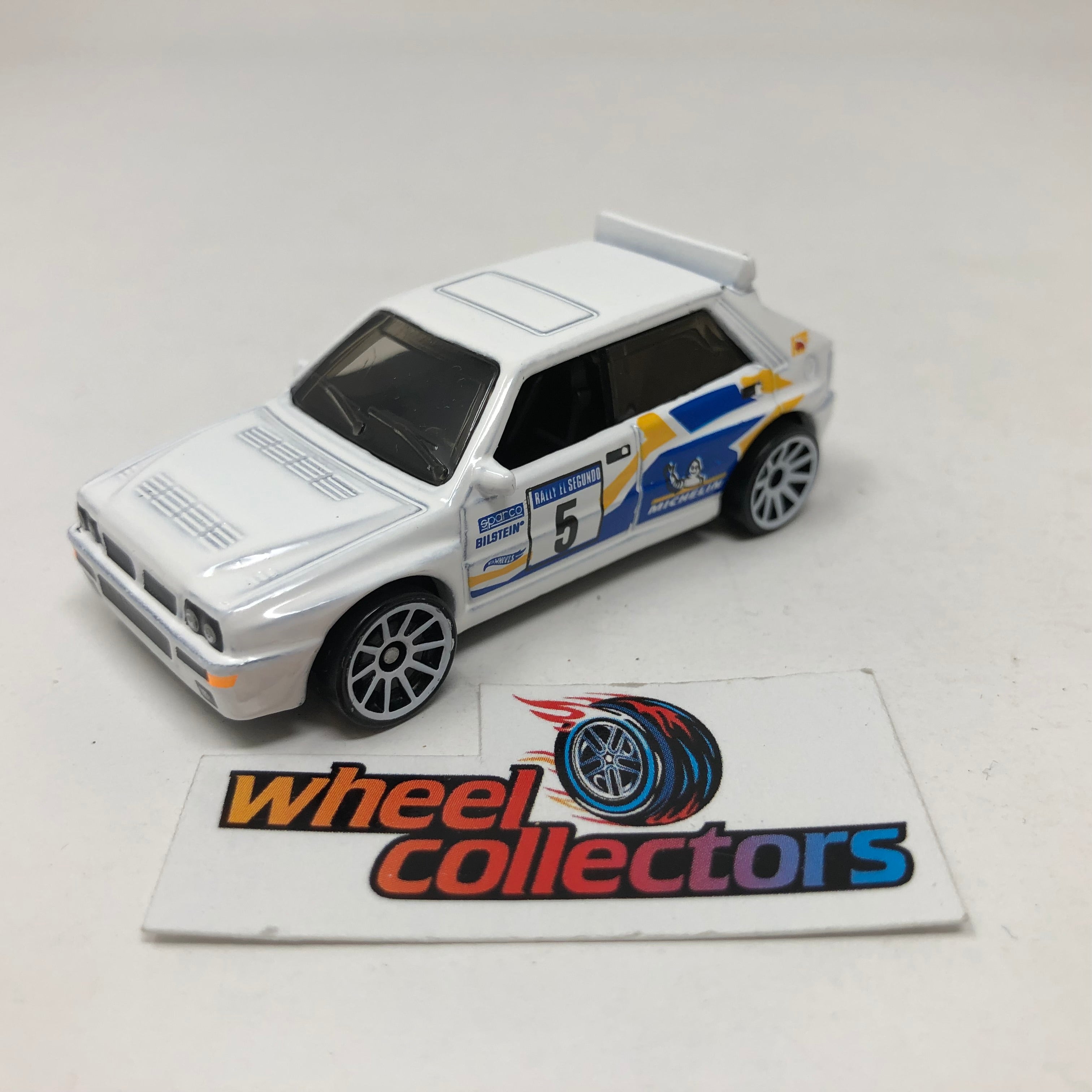 Lancia Delta Integrale * White * Hot Wheels Loose 1:64 Scale、mySite、hgirdovlk