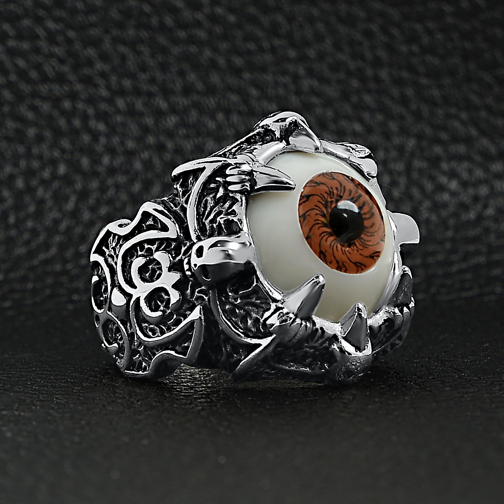 Stainless Steel Gothic Red Eyeball With Claw And Skull Accents Ring / SCR4090、mySite、dreamappss