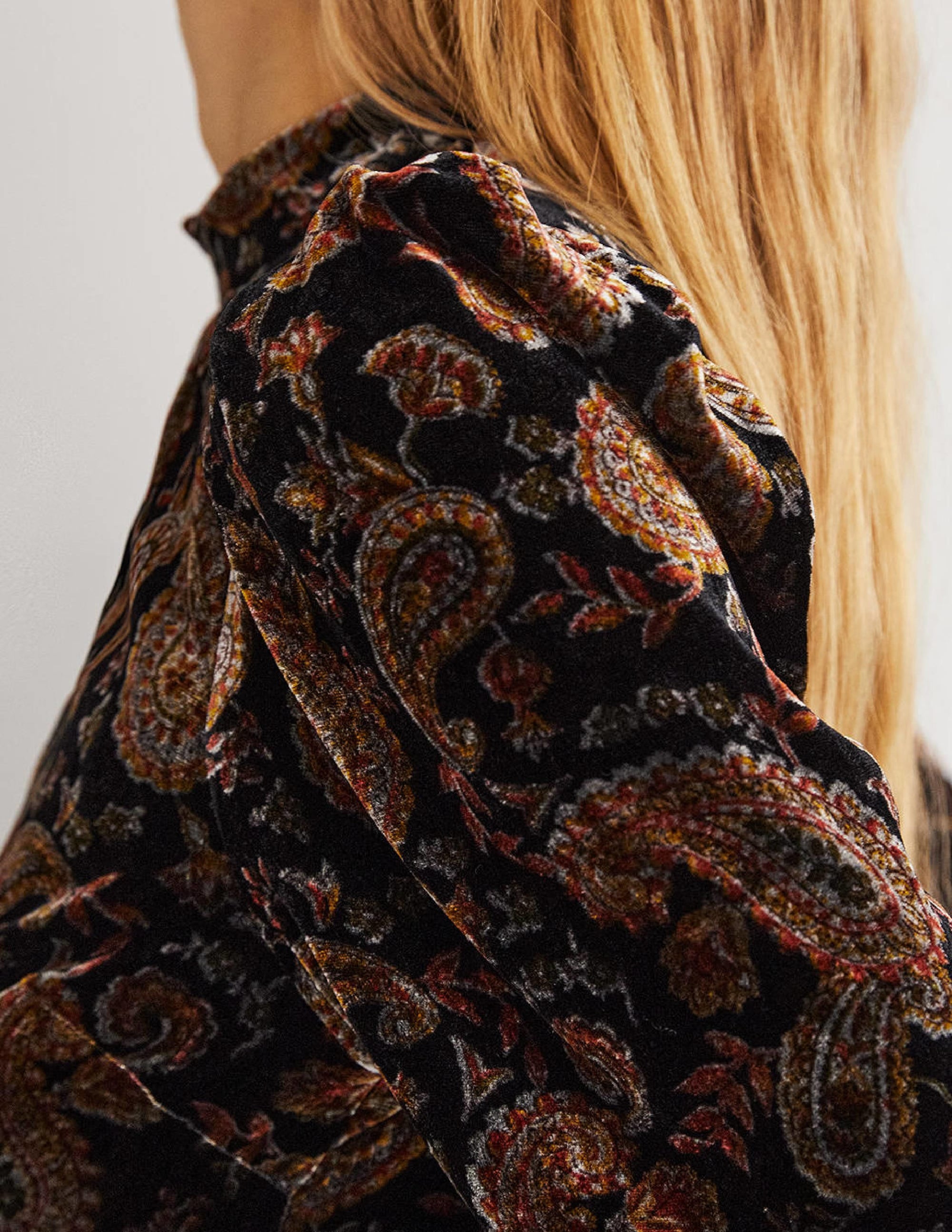  Black Paisley Mutton Sleeve Velvet Top-Black, Paisley Passion、mySite、ashleygrahame