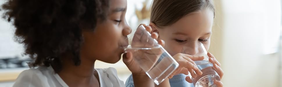 kids drinking water