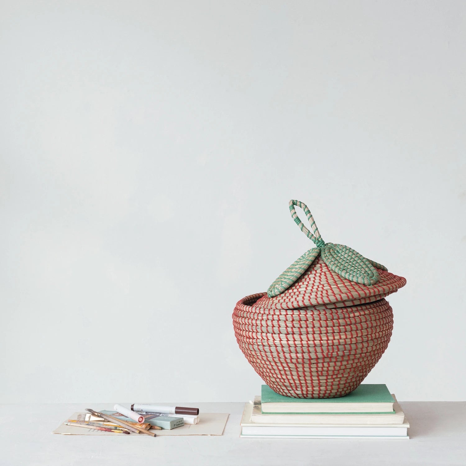  Hand-Woven Seagrass Strawberry Shaped Basket、mySite、elrpsem3k