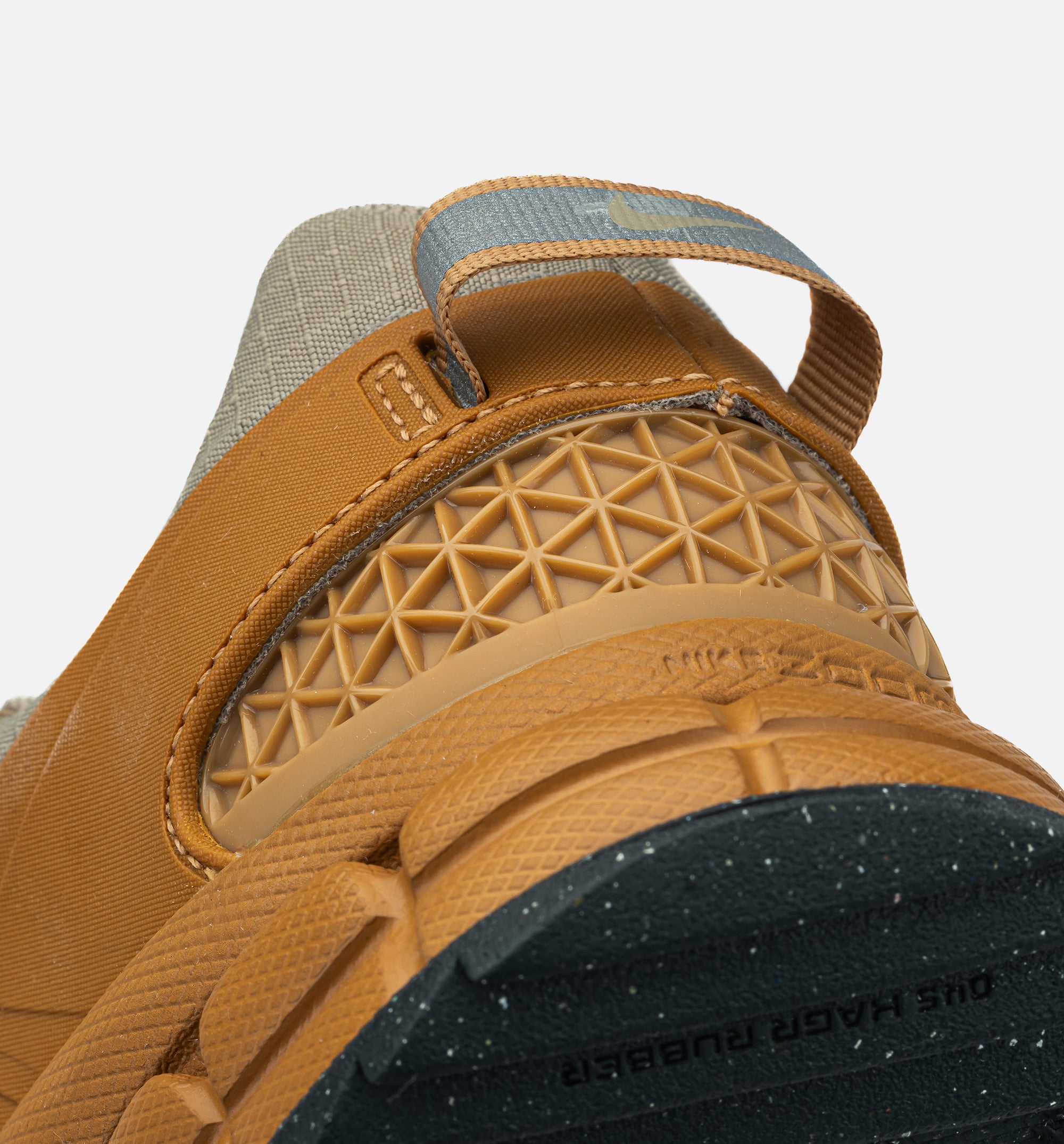 Zoom Vomero Roam Winterized Womens Lifestyle Shoe - Flax/Khaki/Anthracite/University、mySite、dreamappss