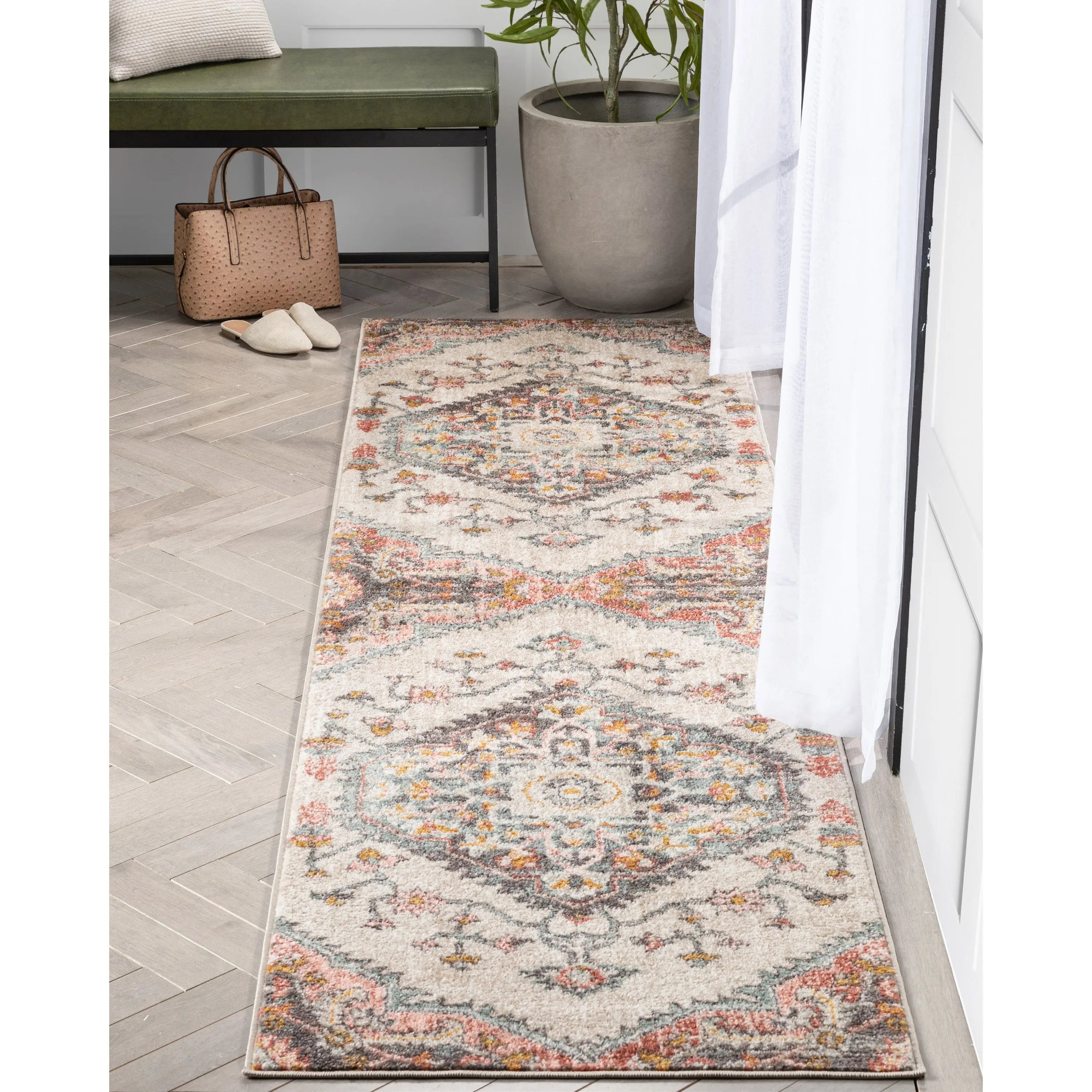 Gwendolyn Blush Bohemian Oriental Medallion Rug、mySite、gigharbornorthrealestate