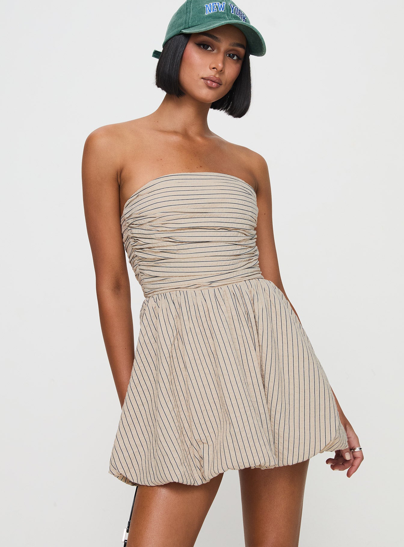 Quinette Strapless Bubble Hem Mini Dress Beige Stripe、mySite、solidvoid