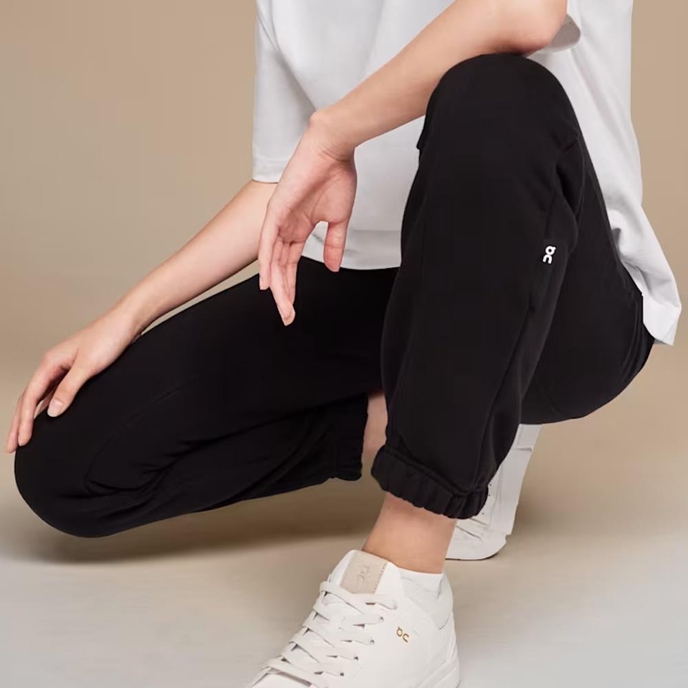 On Women's Club Pant - Black