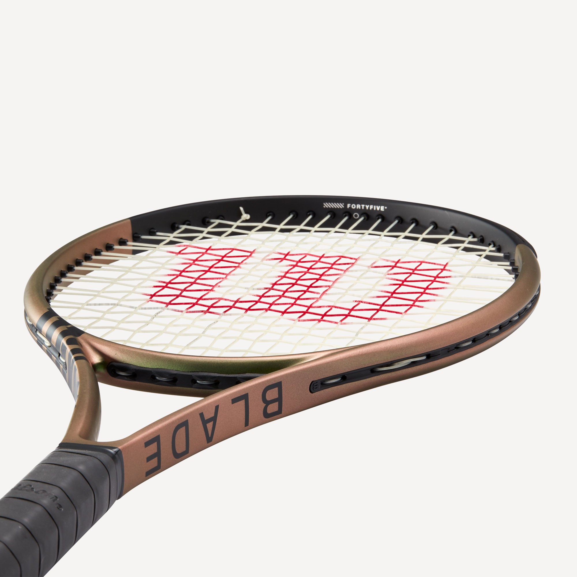 Wilson Blade 100L V8 Tennis Racket