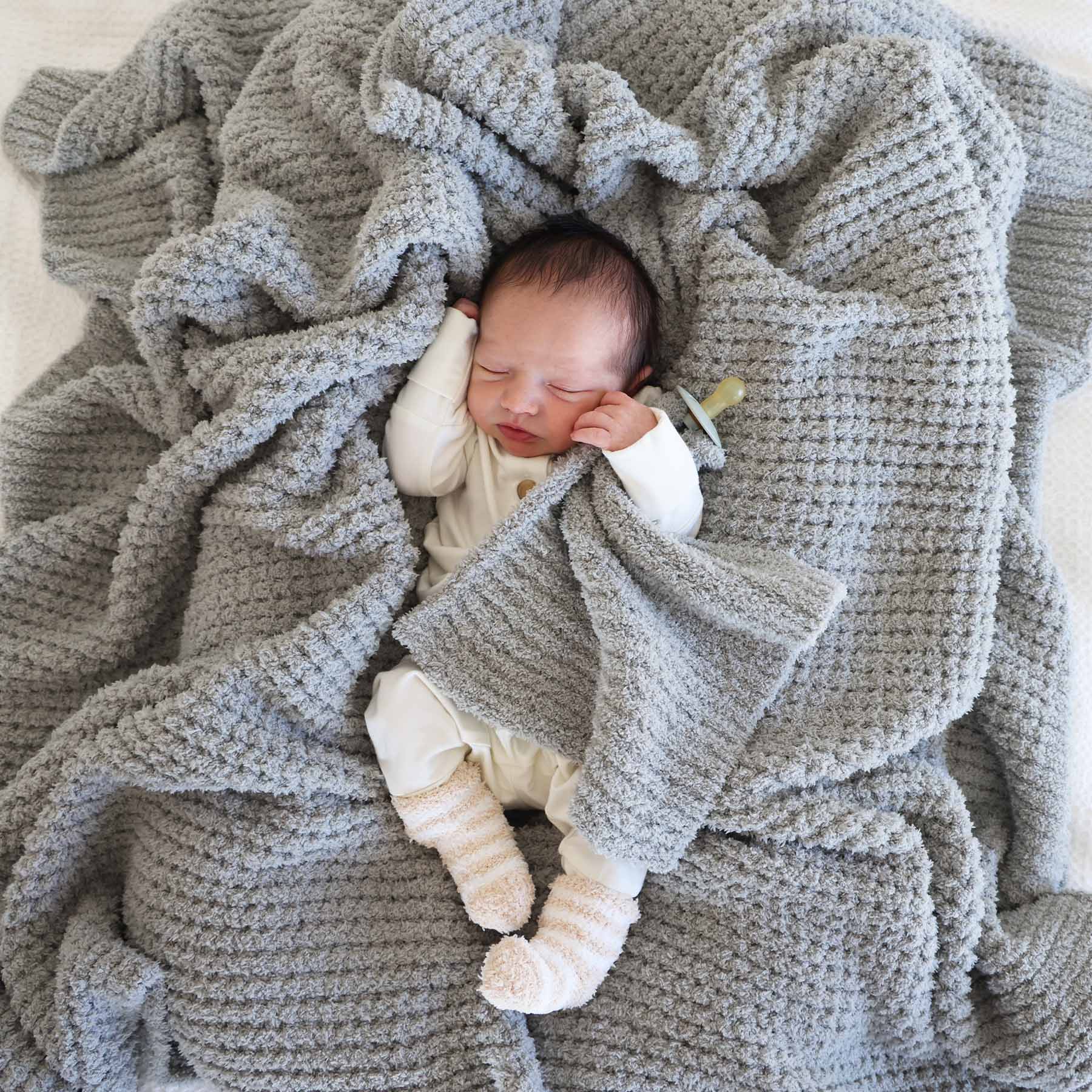 CuddleLane™ Luxe Waffle Blankets | Moon、mySite、layawaytickets
