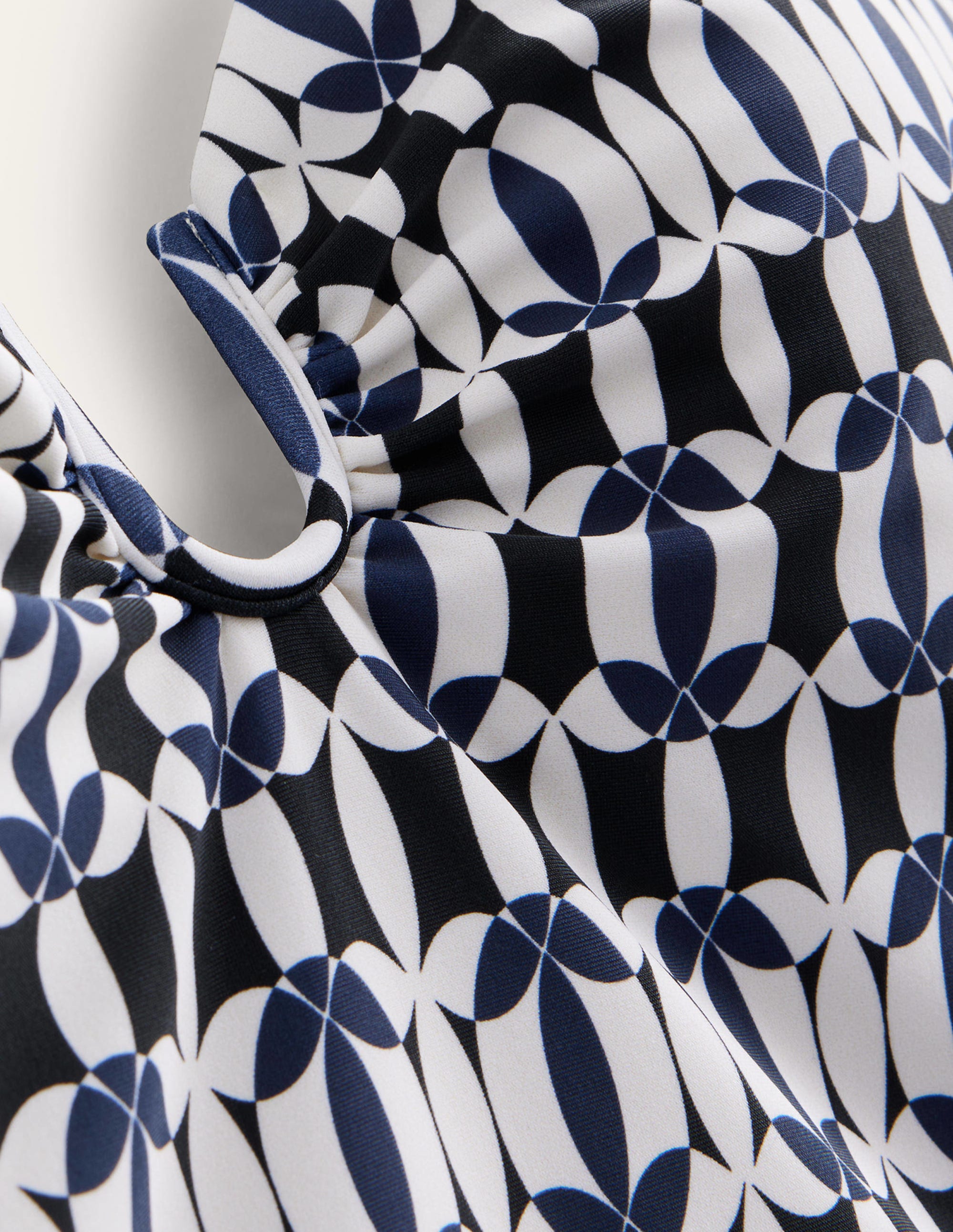  U-Bar Swimsuit-Black, White Geo、mySite、ashleygrahame