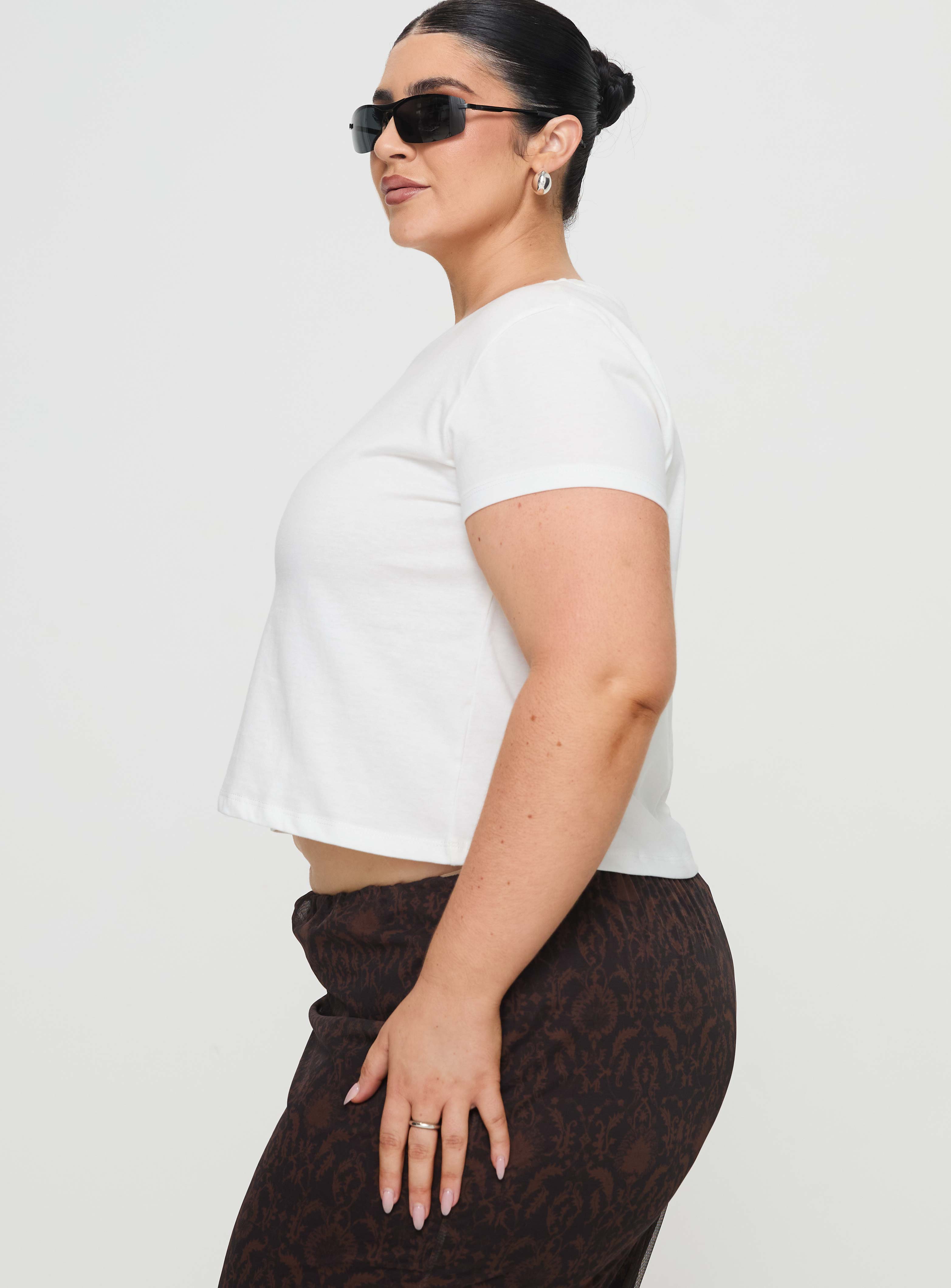 Micah Tee White Curve、mySite、solidvoid