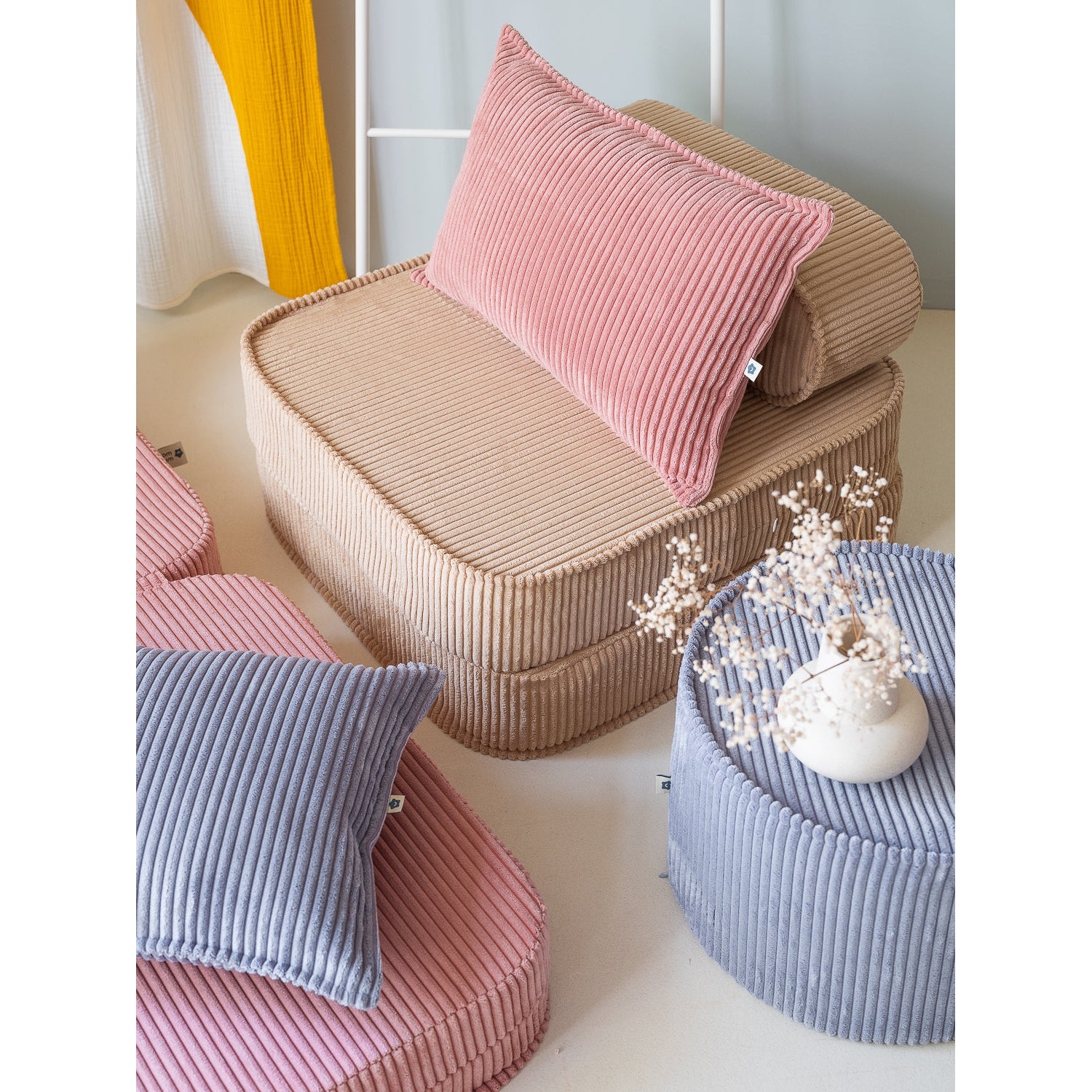 Pink Mousse Bolster、mySite、gigharbornorthrealestate