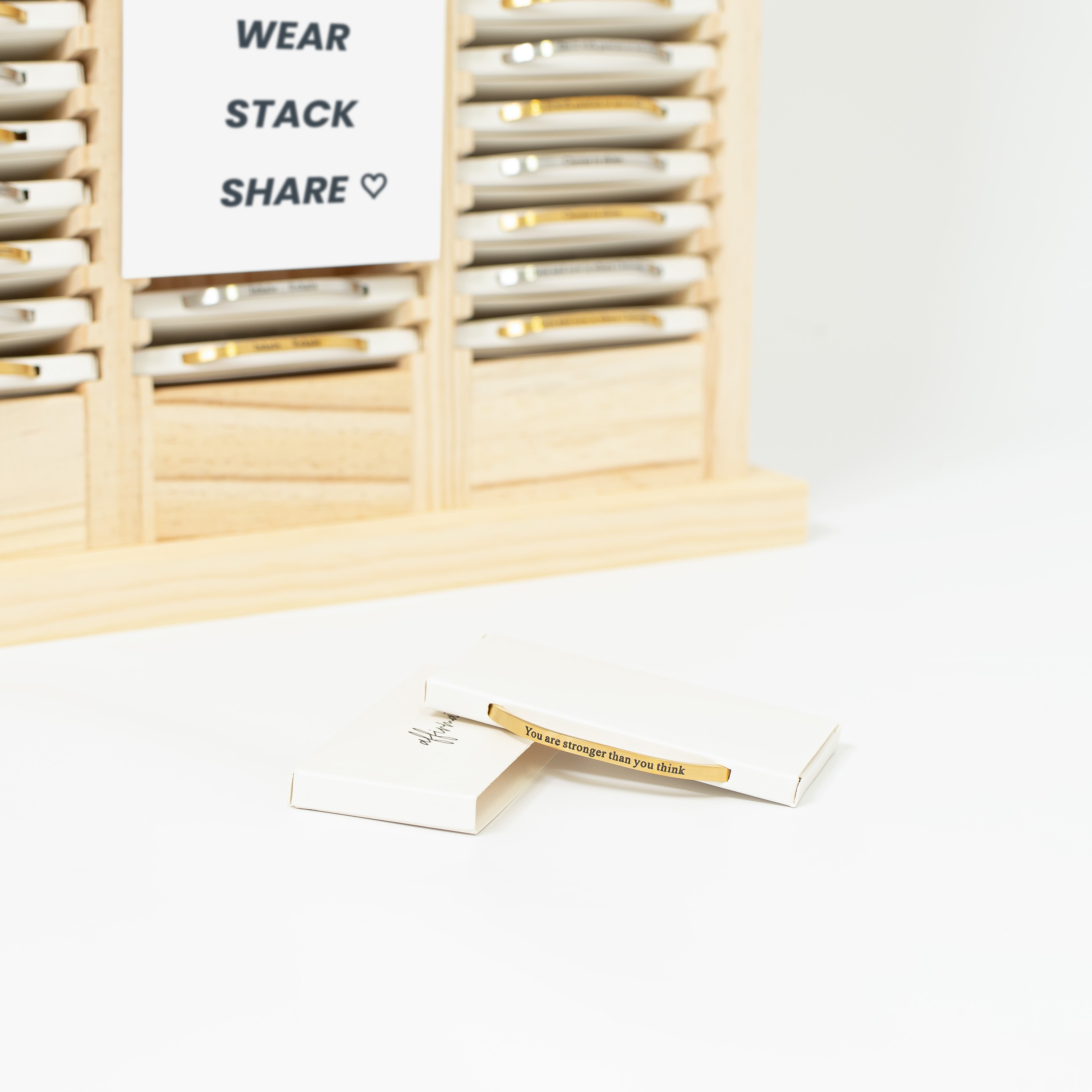 Wellness Engraved Bracelet Display / BND0082、mySite、dreamappss