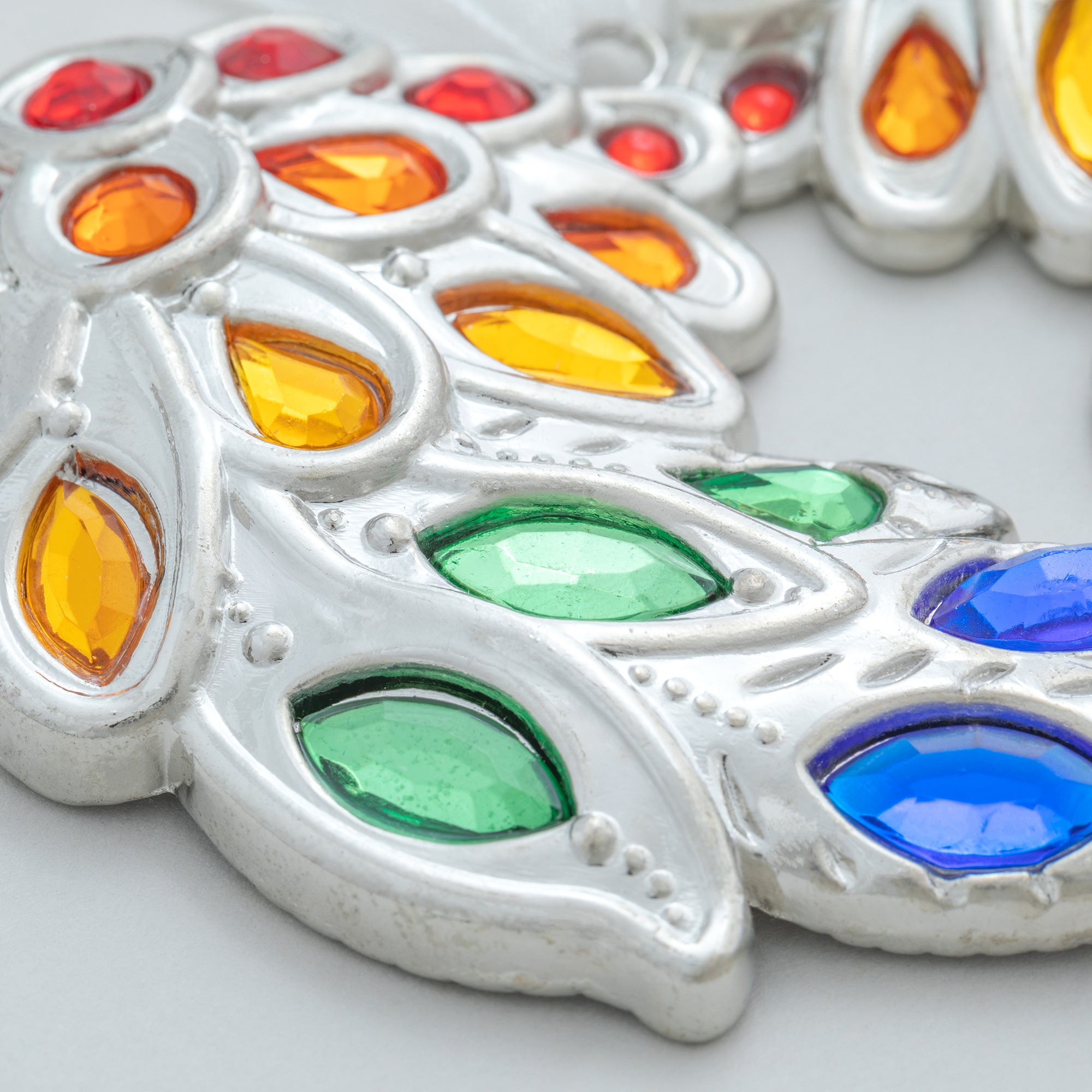 Rainbows & Paws Ornament、mySite、camillekostekn