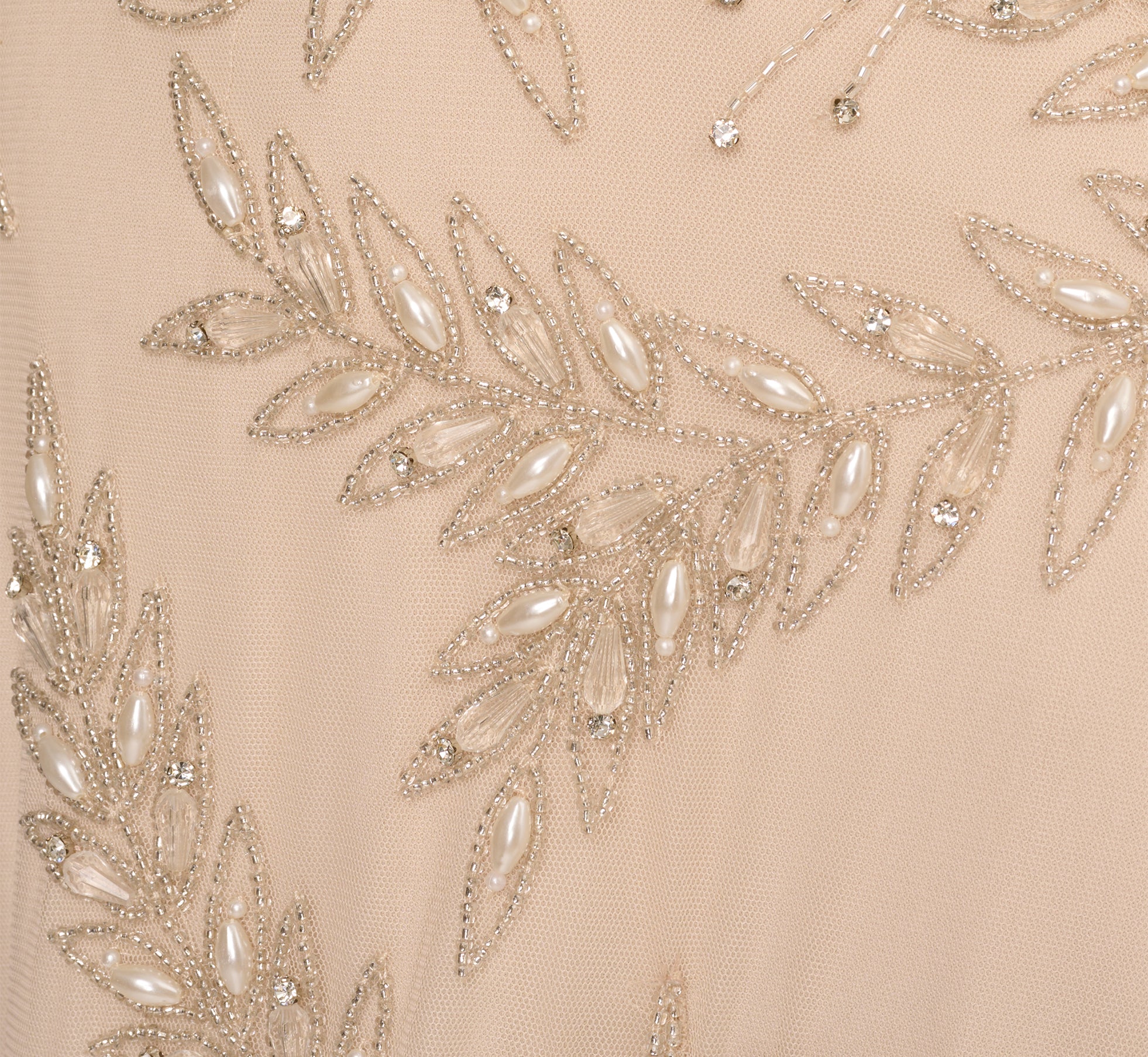 Beaded Sleeveless Midi Dress With Sweetheart Neckline In Champagne、mySite、solidvoid