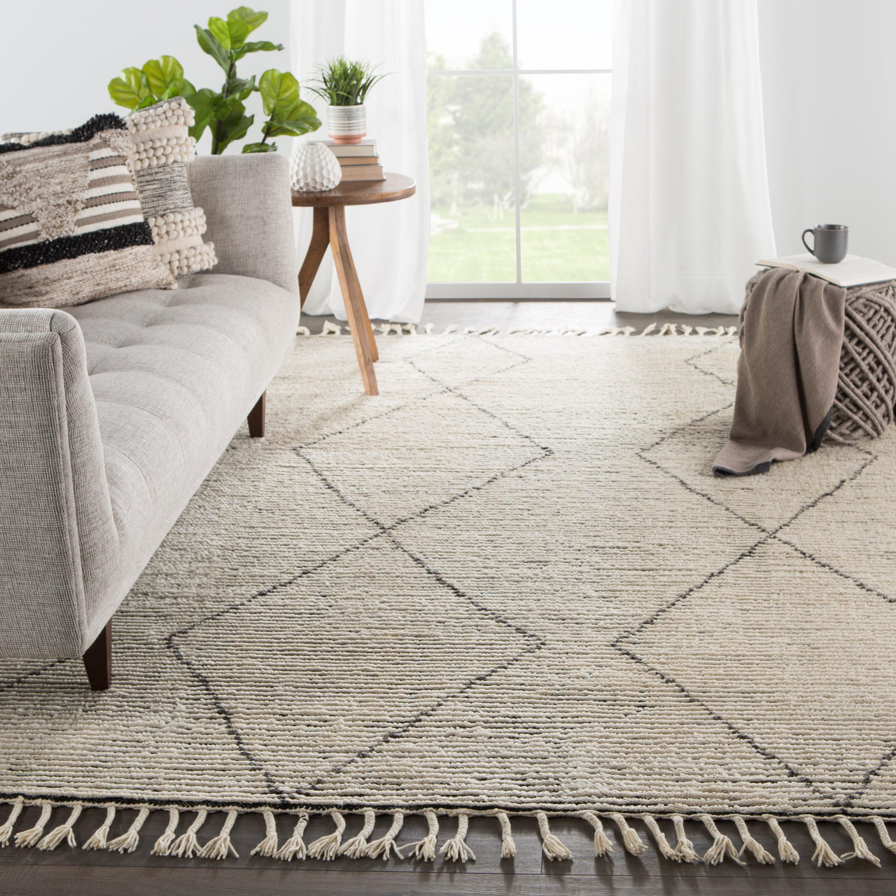 Ammil Hand-Knotted Trellis Cream Black Area Rug、mySite、gigharbornorthrealestate