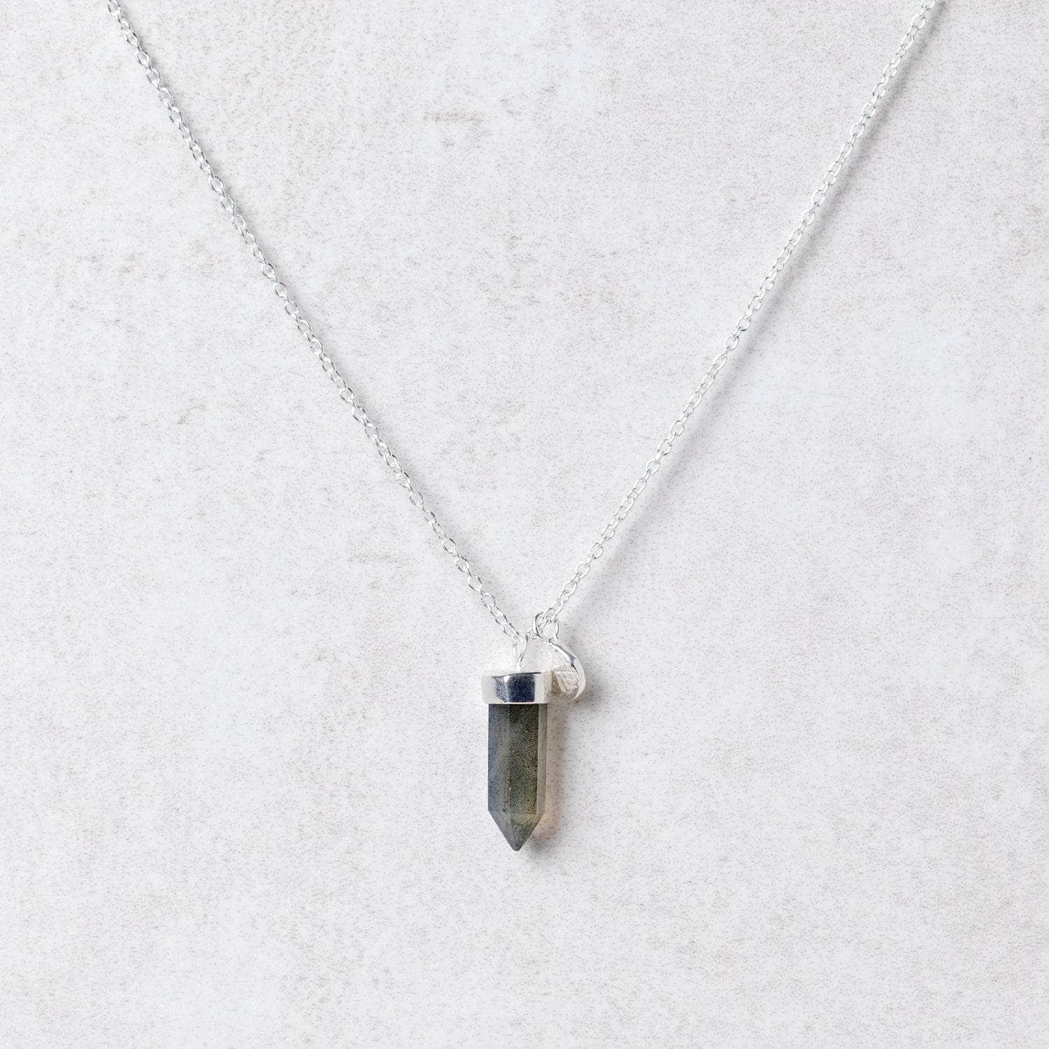 Delicate Labradorite Crystal Point Necklace、mySite、hinf8tx79