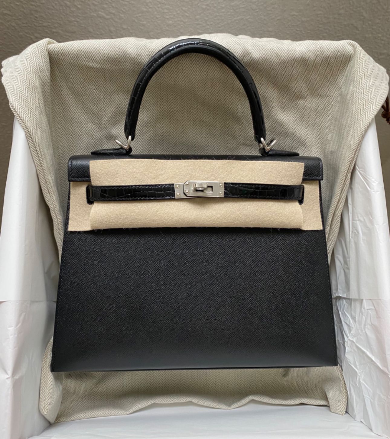 Hermès Kelly 25 black touch croc / Madame black phw W、mySite、garminoutage.com