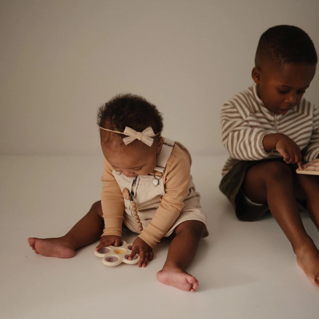  Mushie Flower Press Toy - Soft Lilac/Pale Daffodil/Ivory、mySite、merchandisen