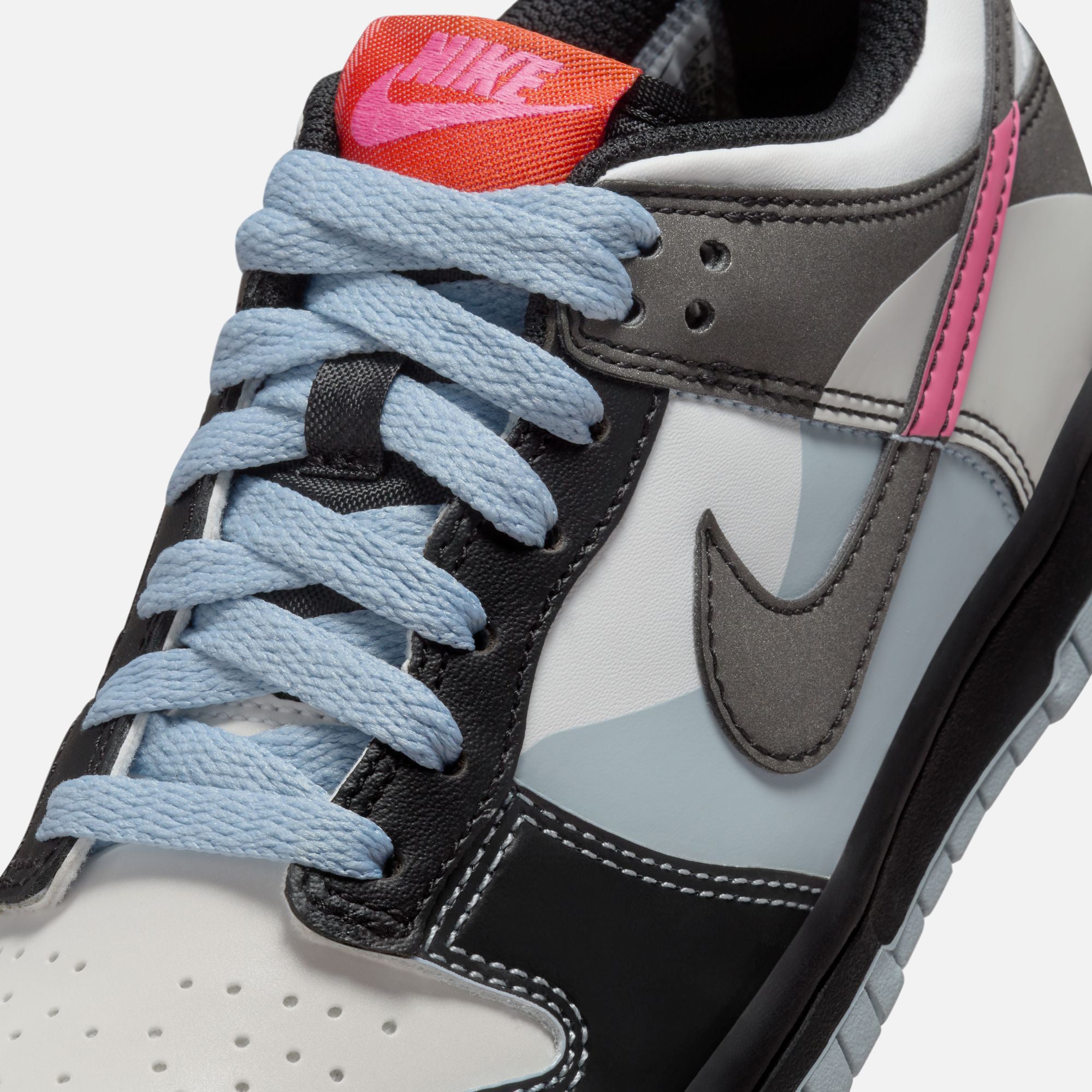 {product_title} - {shop_name}