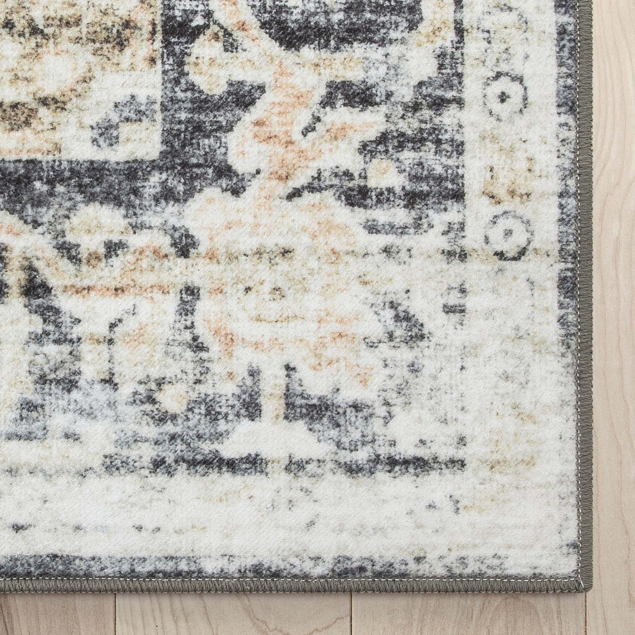 Elle Basics Rendezvous Vintage Medallion Easy-Clean Washable Non-Slip Rug by Well Woven、mySite、gigharbornorthrealestate