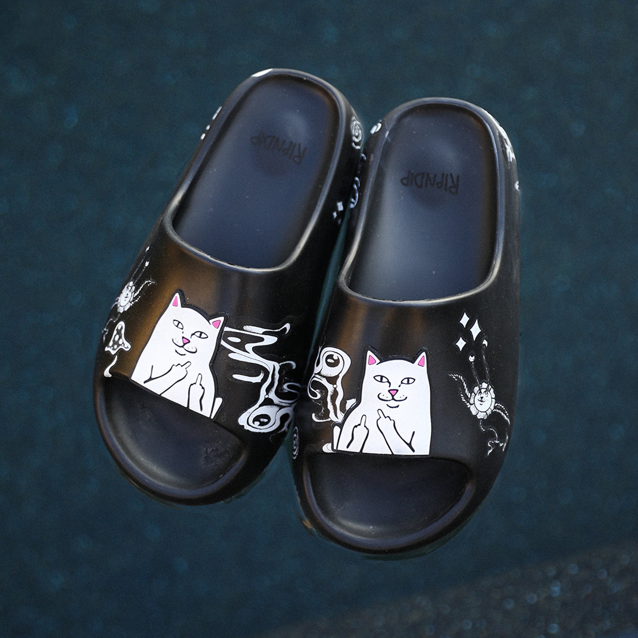  Space Walk Cloud Slides (Black)、mySite、merchandisen