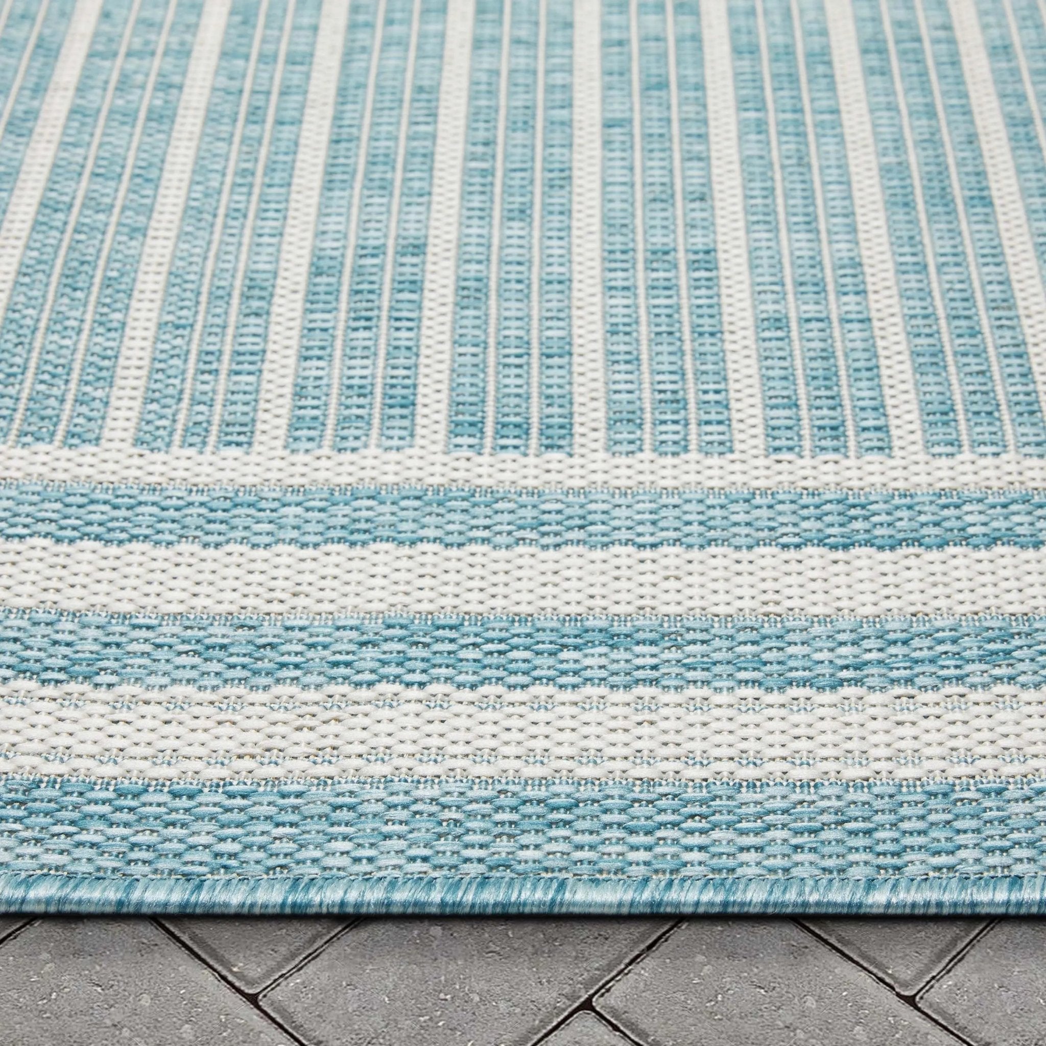 Frankie Modern Stripes Indoor/Outdoor Blue Textured Rug、mySite、gigharbornorthrealestate