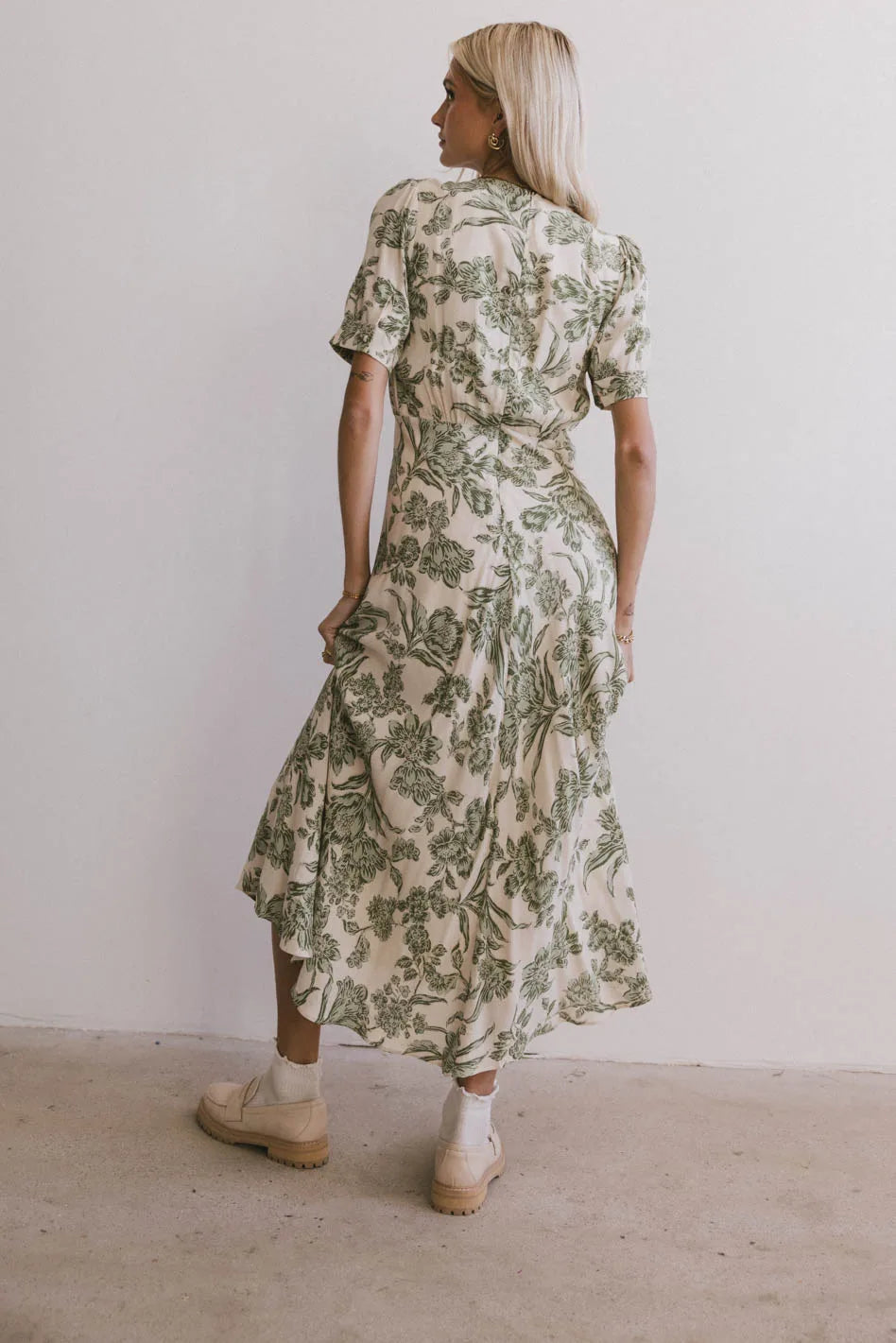 {product_title} - {shop_name}