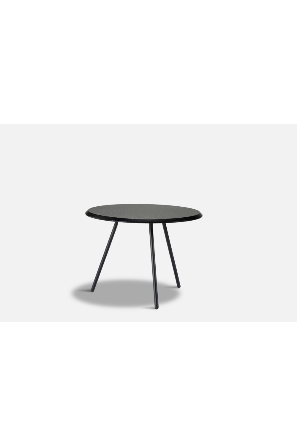 Modern Tripod Coffee Table | WOUD Soround、mySite、neckold