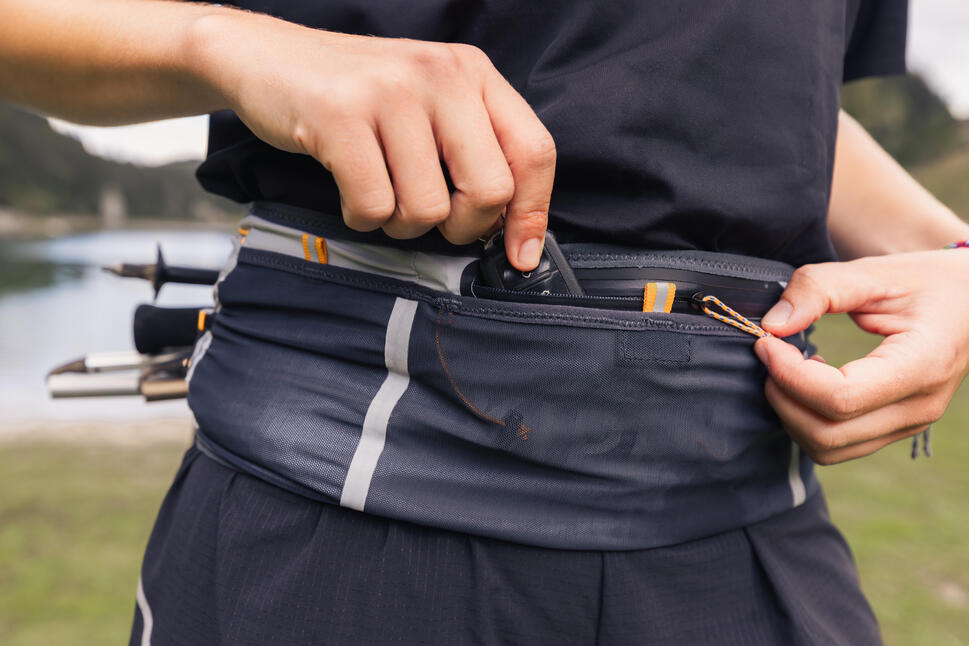 Kiprun 900 Trail Running Hydration Belt、mySite、shKiprun 900 Trail Running Hydration Belt、mySite、glenpowelloop_name