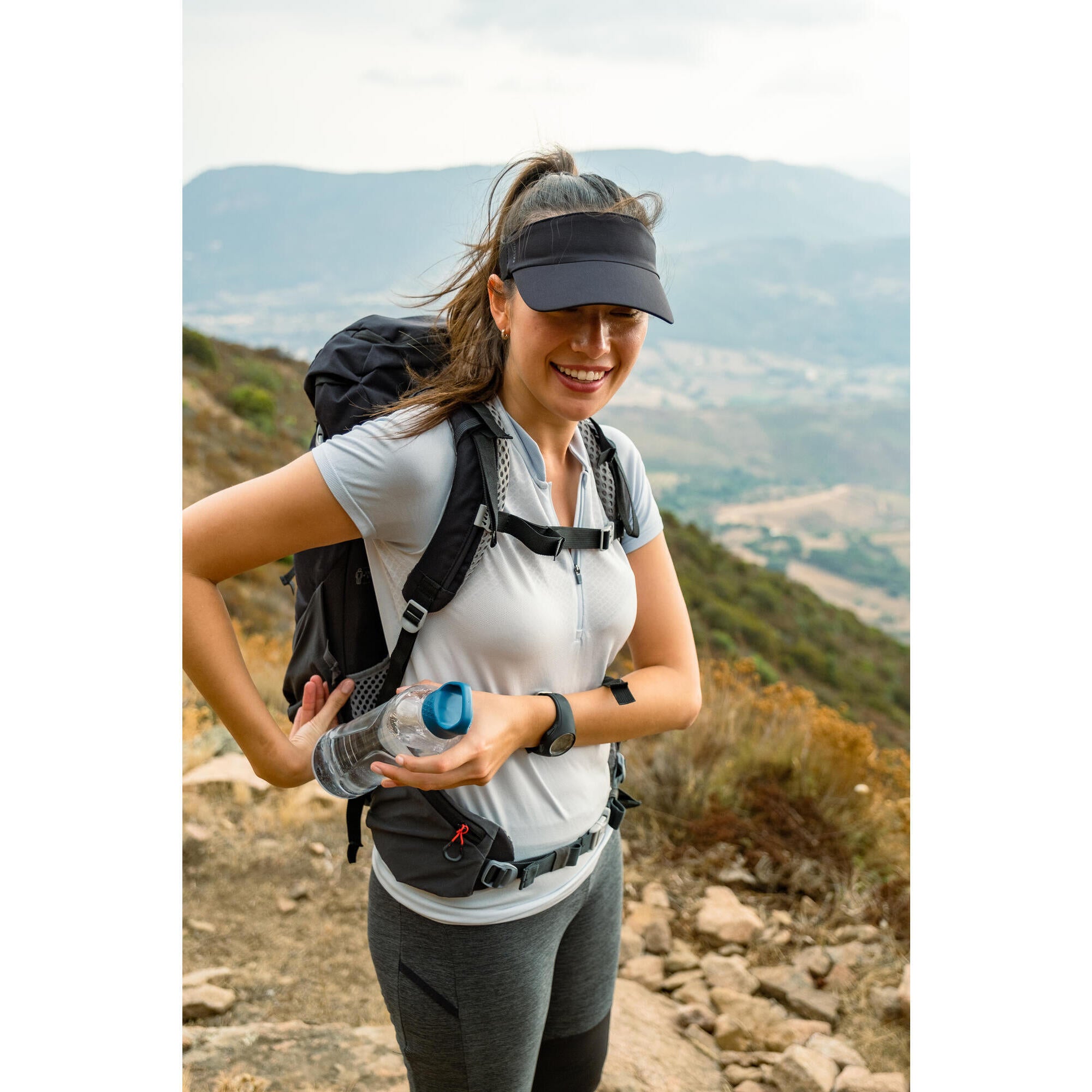 Quechua Plastic hiking flask MH100 with screw cap 0.8 Litre