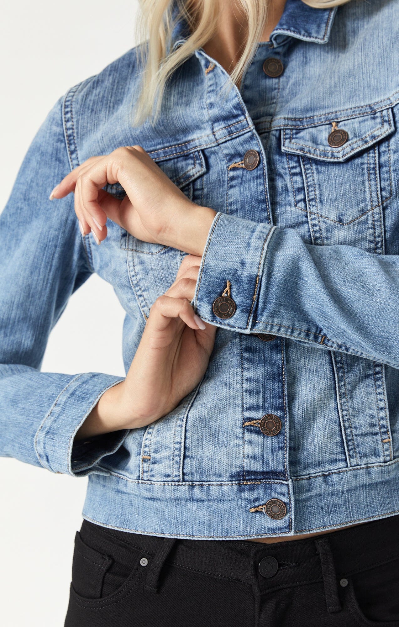 {product_title} - {shop_name}