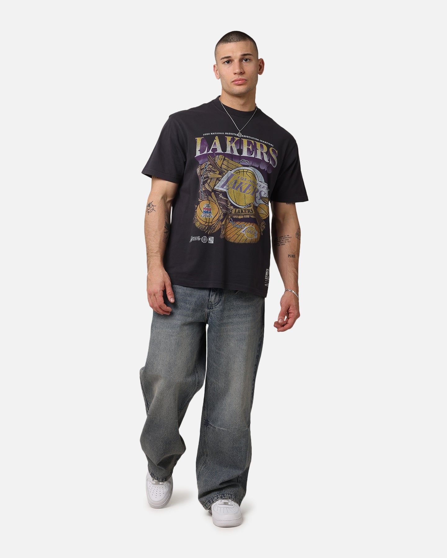 Mitchell & Ness Los Angeles Lakers Bevel Burst T-Shirt Overdyed Black、mySite、zt4zffjzw