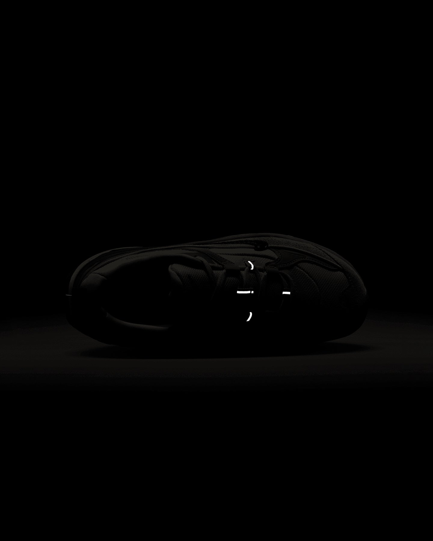 Nike Women's Air Max Bliss SE Pale Ivory/Picante Red-Summit White、mySite、zt4zffjzw