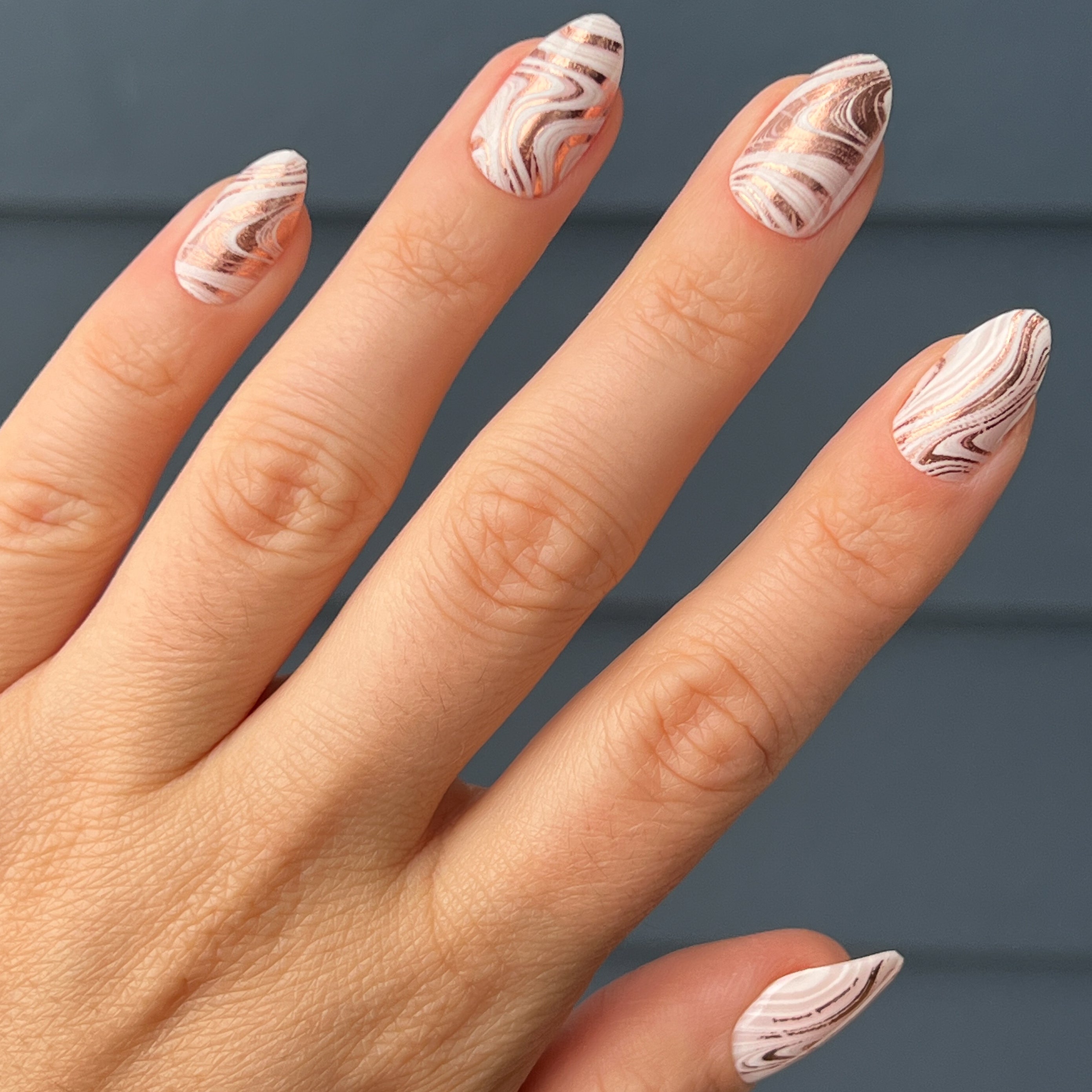 Marble Swirls | Almond | Medium、mySite、solidvoid