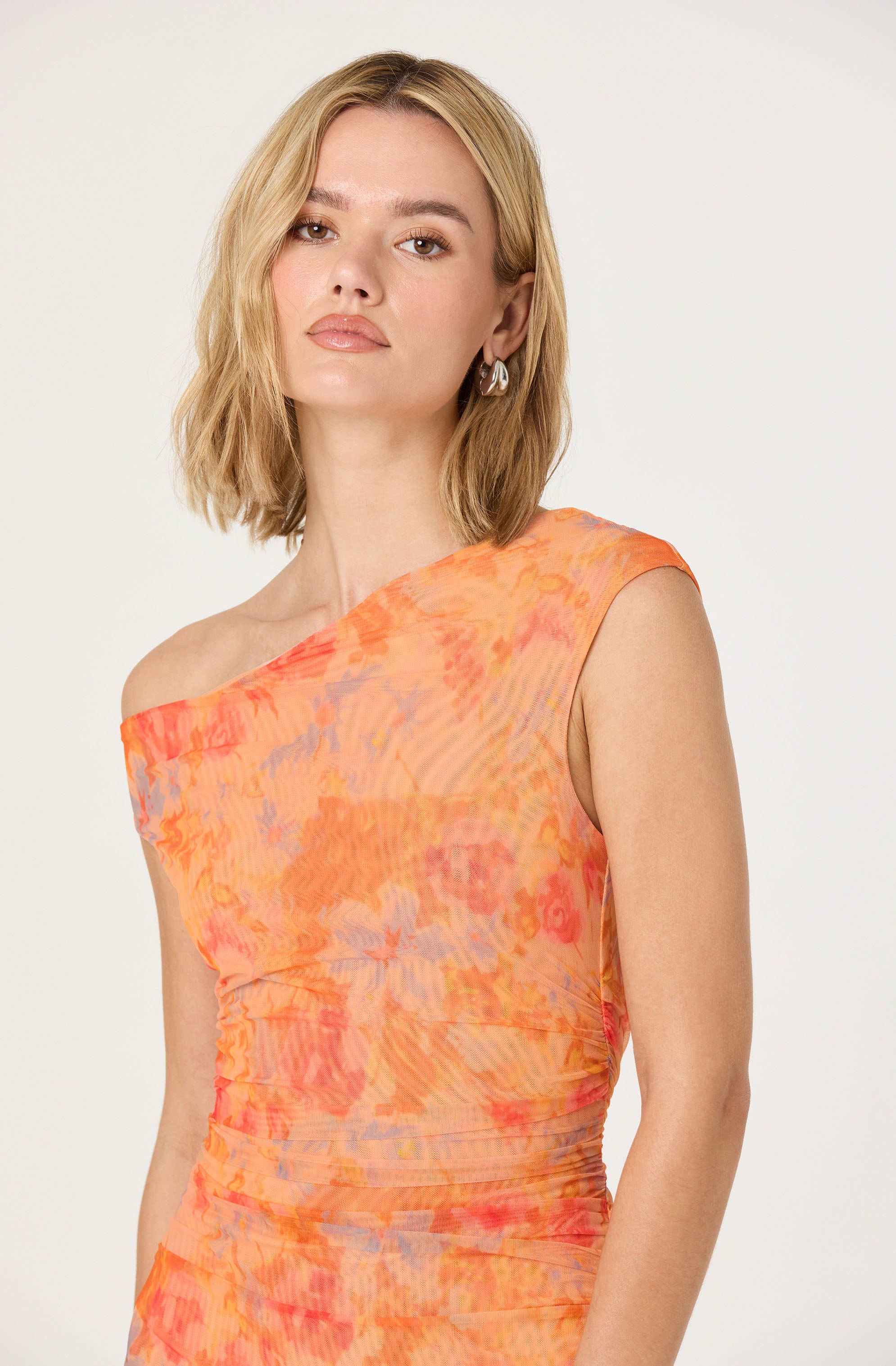 Off Shoulder Ruffle Midi Dress、mySite、solidvoid