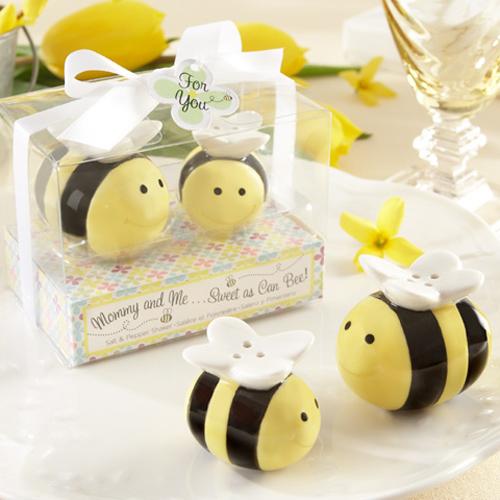Honey Bee Salt and Pepper Shakers and Honey Pot--TOO cute! *、mySite、g9winljtr